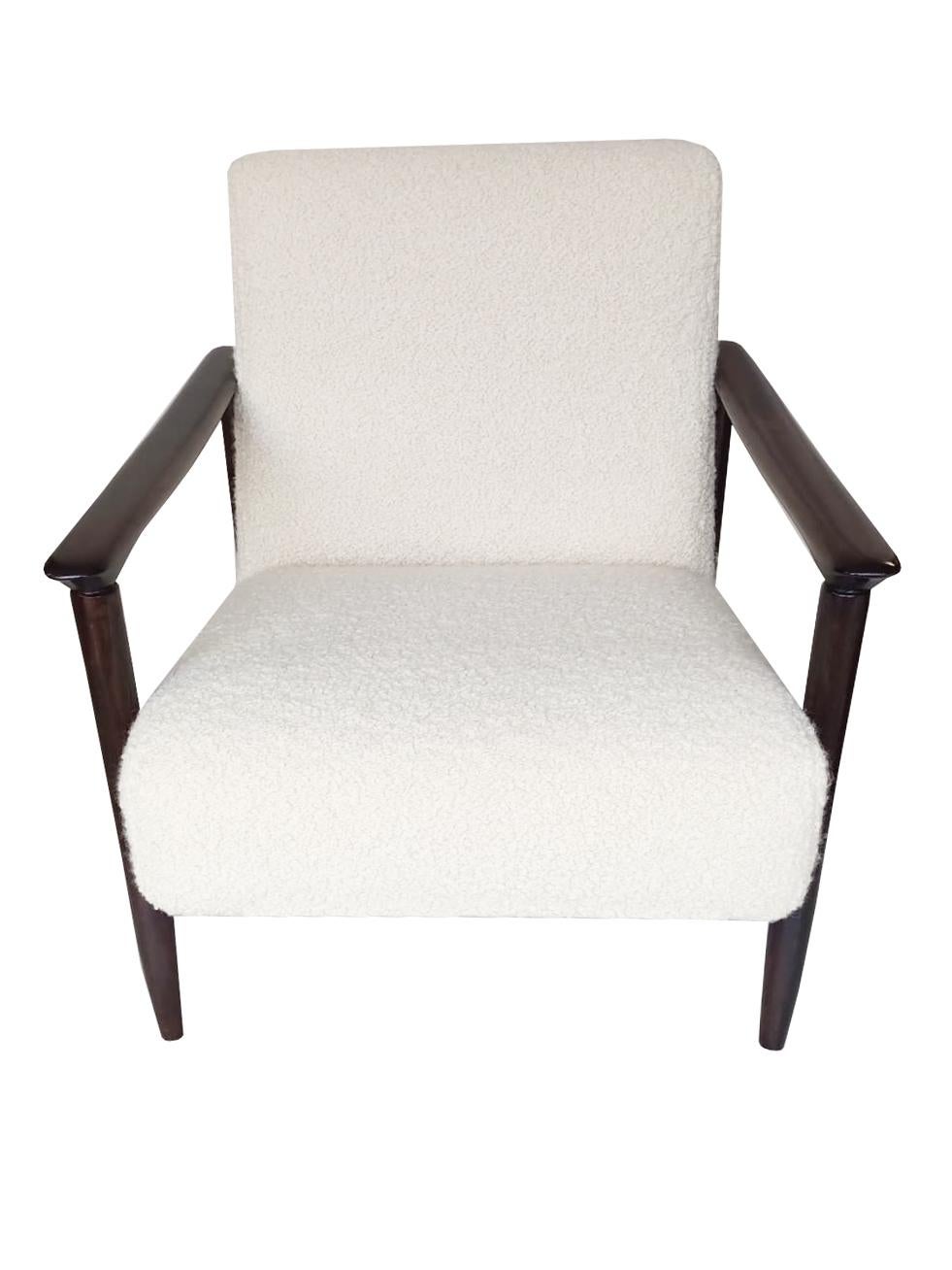 Pareja de sillones de boucle blanco de mediados de siglo, GFM 142, Edmund Homa, Europa, años 60 Hecho a mano en venta
