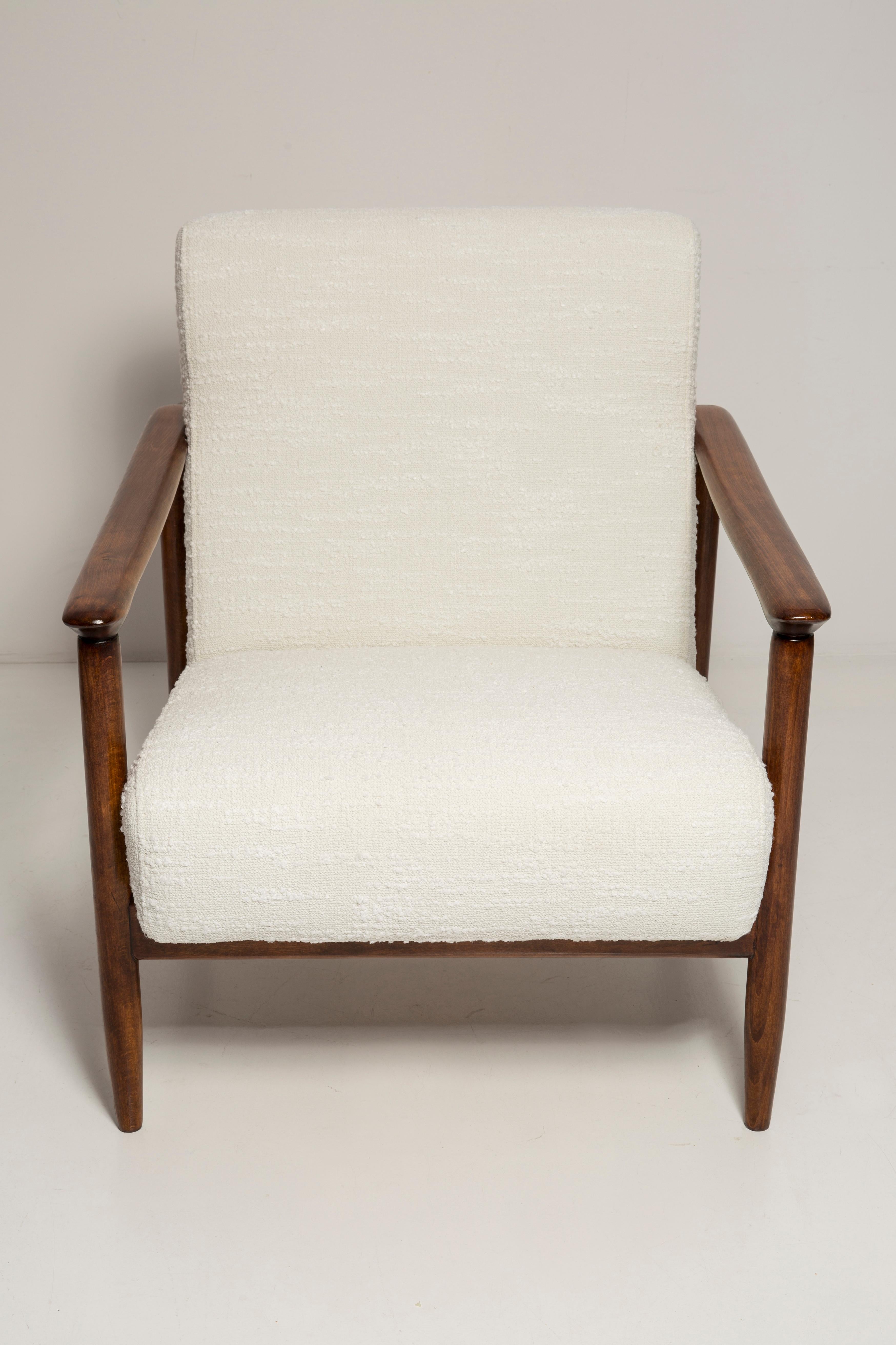 Pair of Mid Century White Boucle Armchairs, GFM 142, Edmund Homa, Europe, 1960s For Sale 1