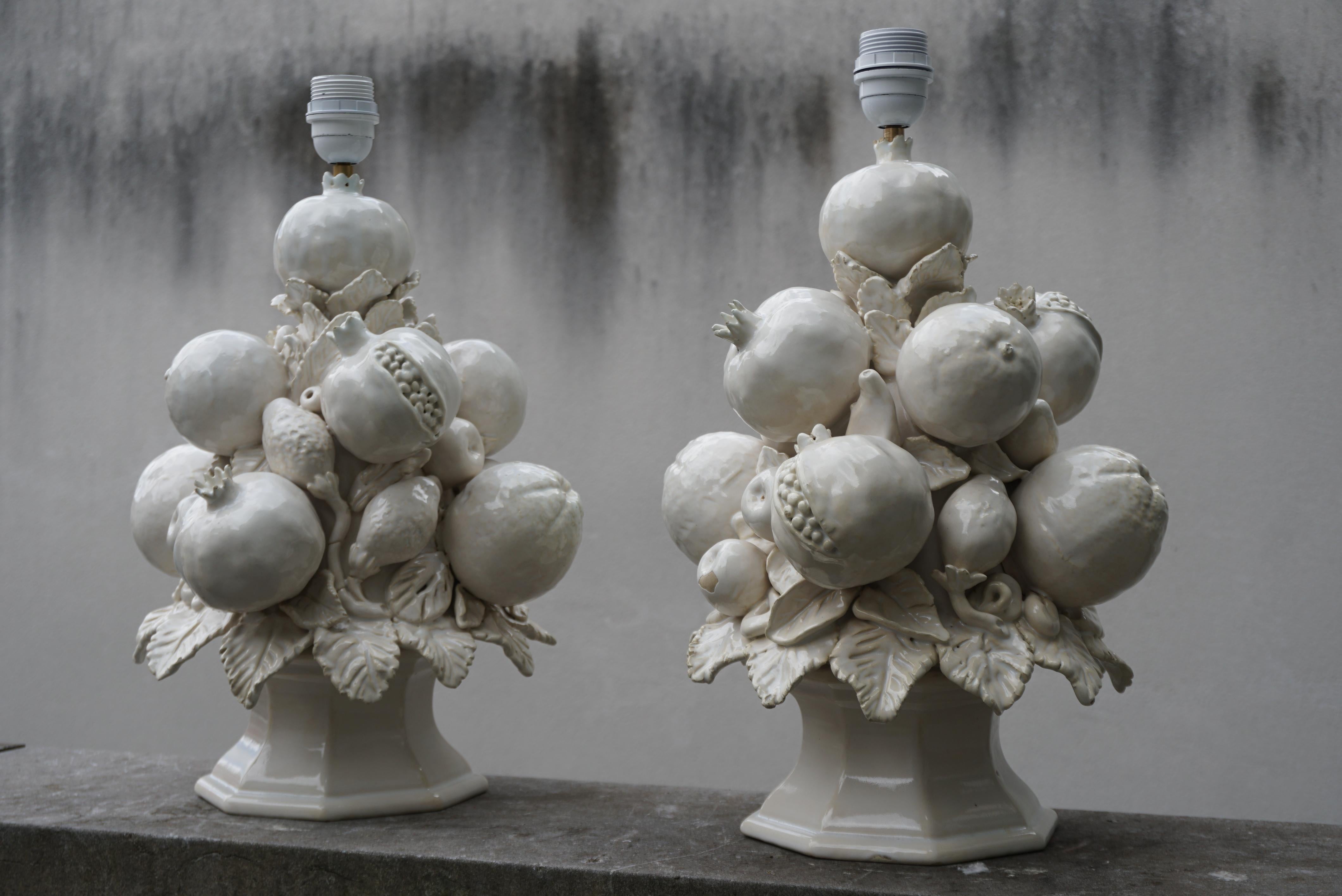 Pair of Mid-century White Ceramic Table Lamps with Fruit and Leaves  For Sale 4