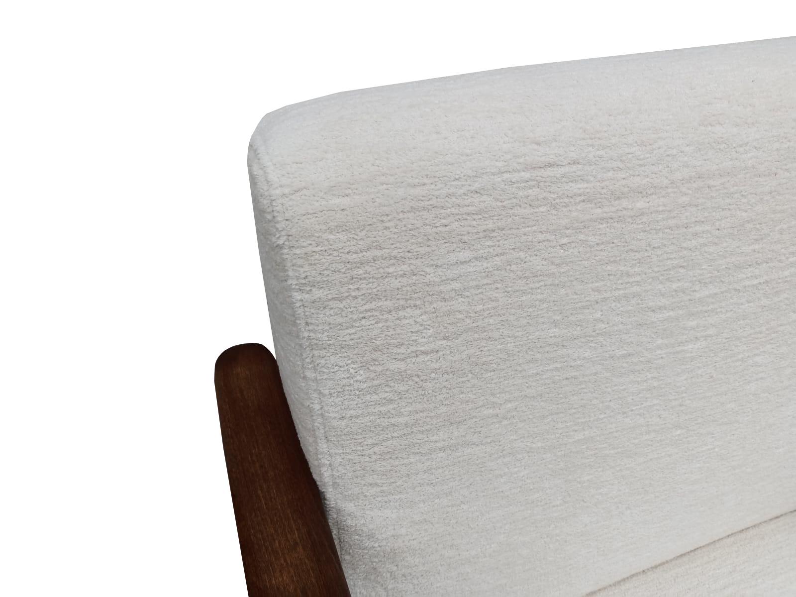 Hand-Crafted Pair of Mid-Century White Chenille Armchairs, GFM 142 Edmund Homa, Europe, 1960s For Sale
