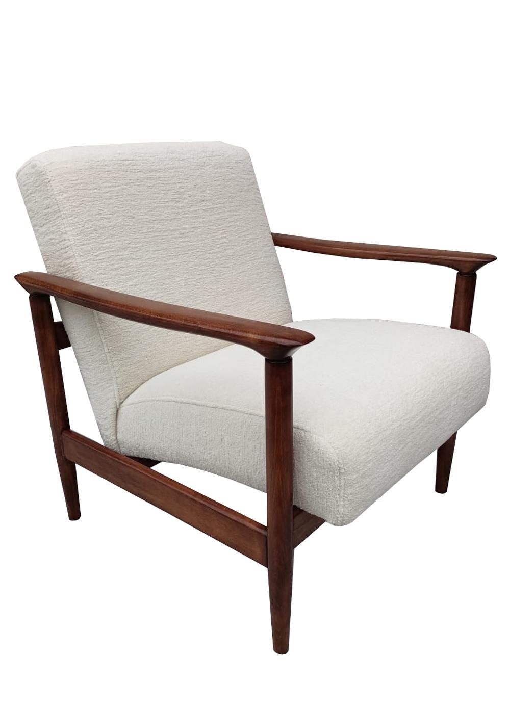 Pair of Mid-Century White Chenille Armchairs, GFM 142 Edmund Homa, Europe, 1960s For Sale 1