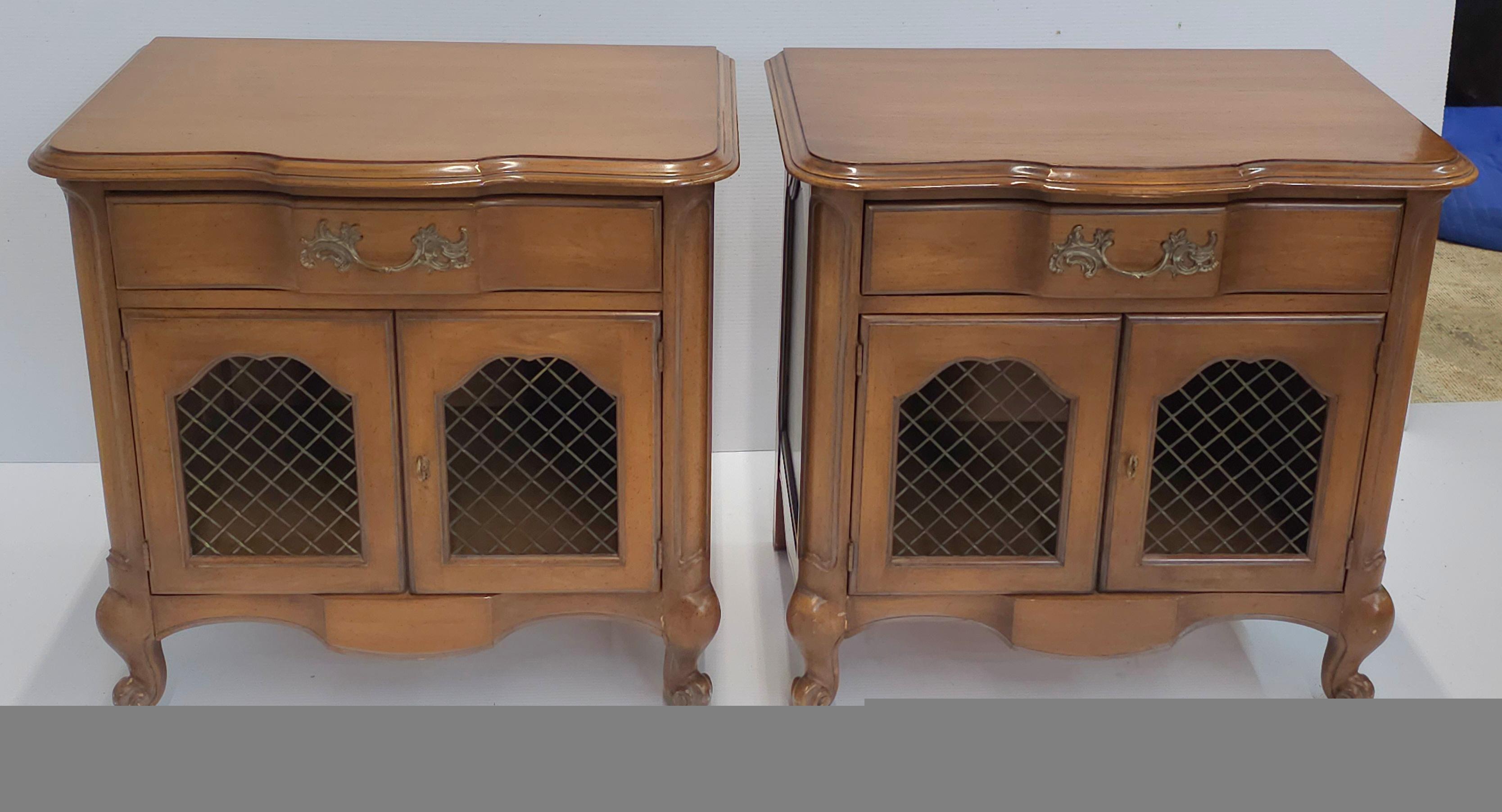 French Provincial Pair of Mid-Century White Furniture Co. Provincial Walnut  Bedside Tables For Sale