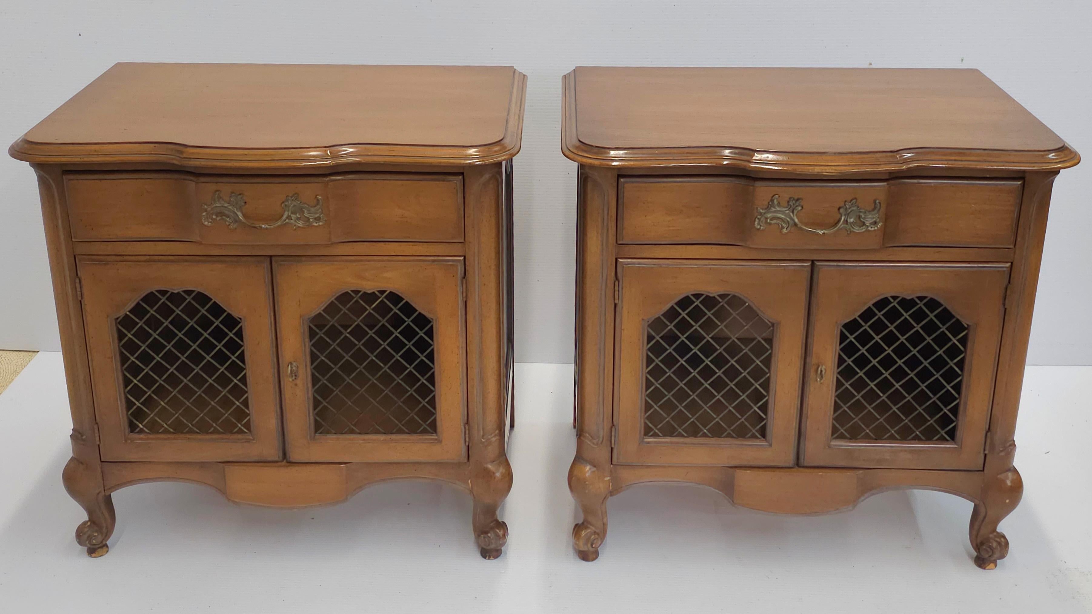 American Pair of Mid-Century White Furniture Co. Provincial Walnut  Bedside Tables For Sale