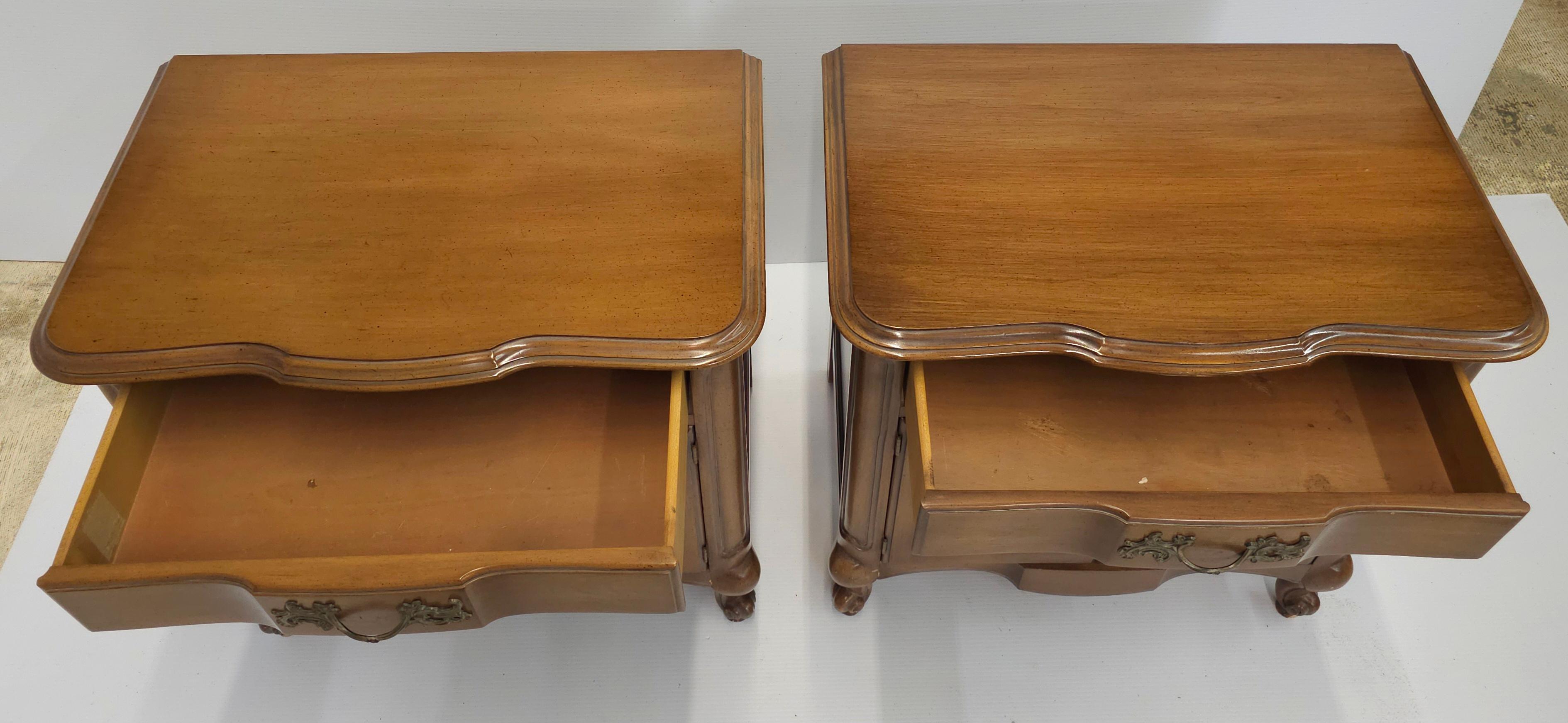 Pair of Mid-Century White Furniture Co. Provincial Walnut  Bedside Tables In Good Condition For Sale In Germantown, MD