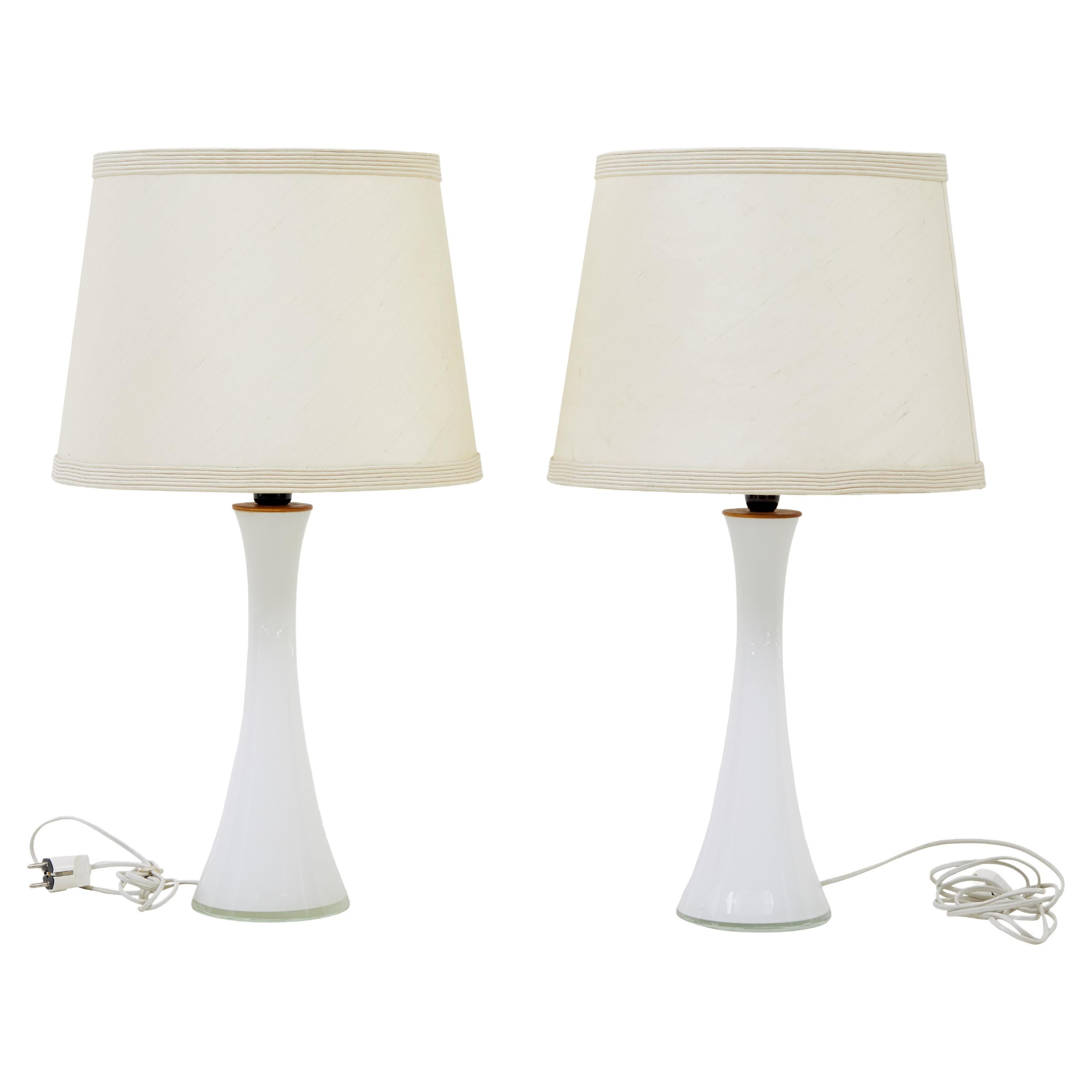 Pair of mid Century white glass table lamps by Bergboms For Sale