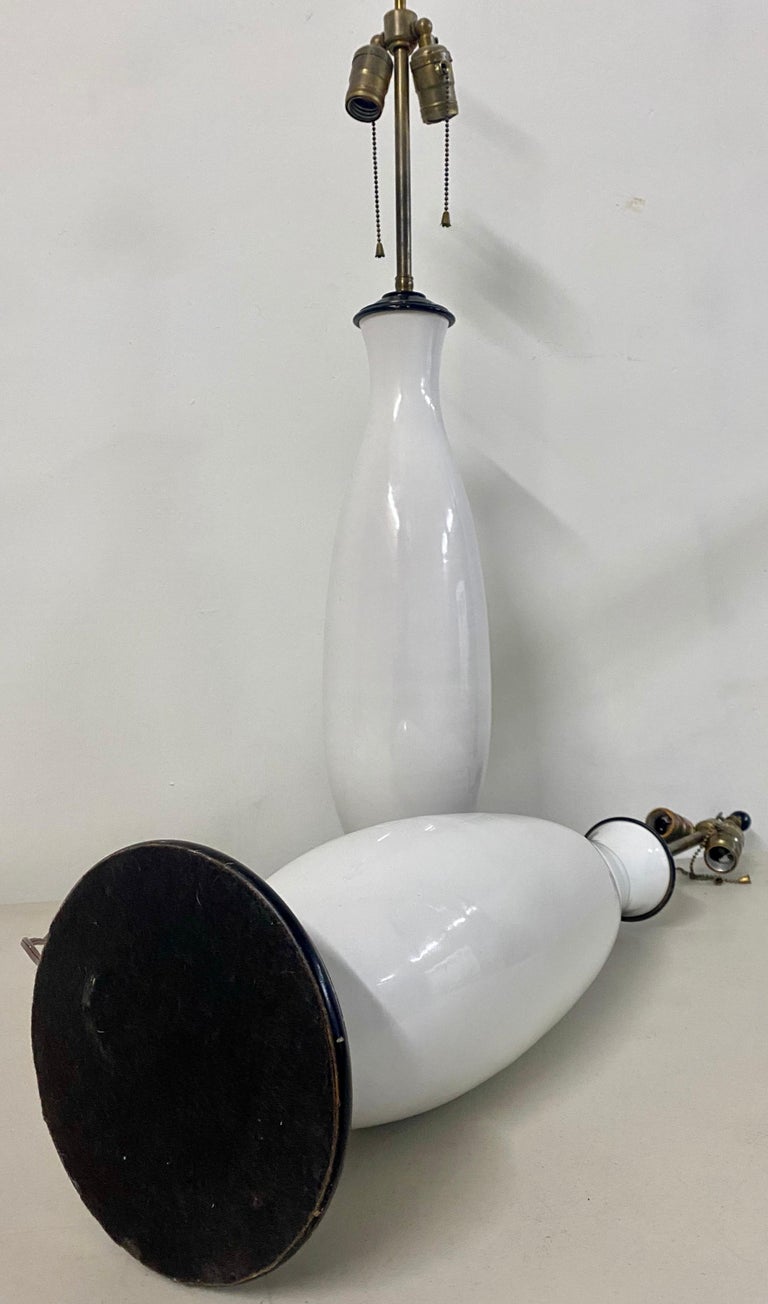 Glazed Pair of Midcentury White Glaze Ceramic Table Lamps, circa 1960 For Sale