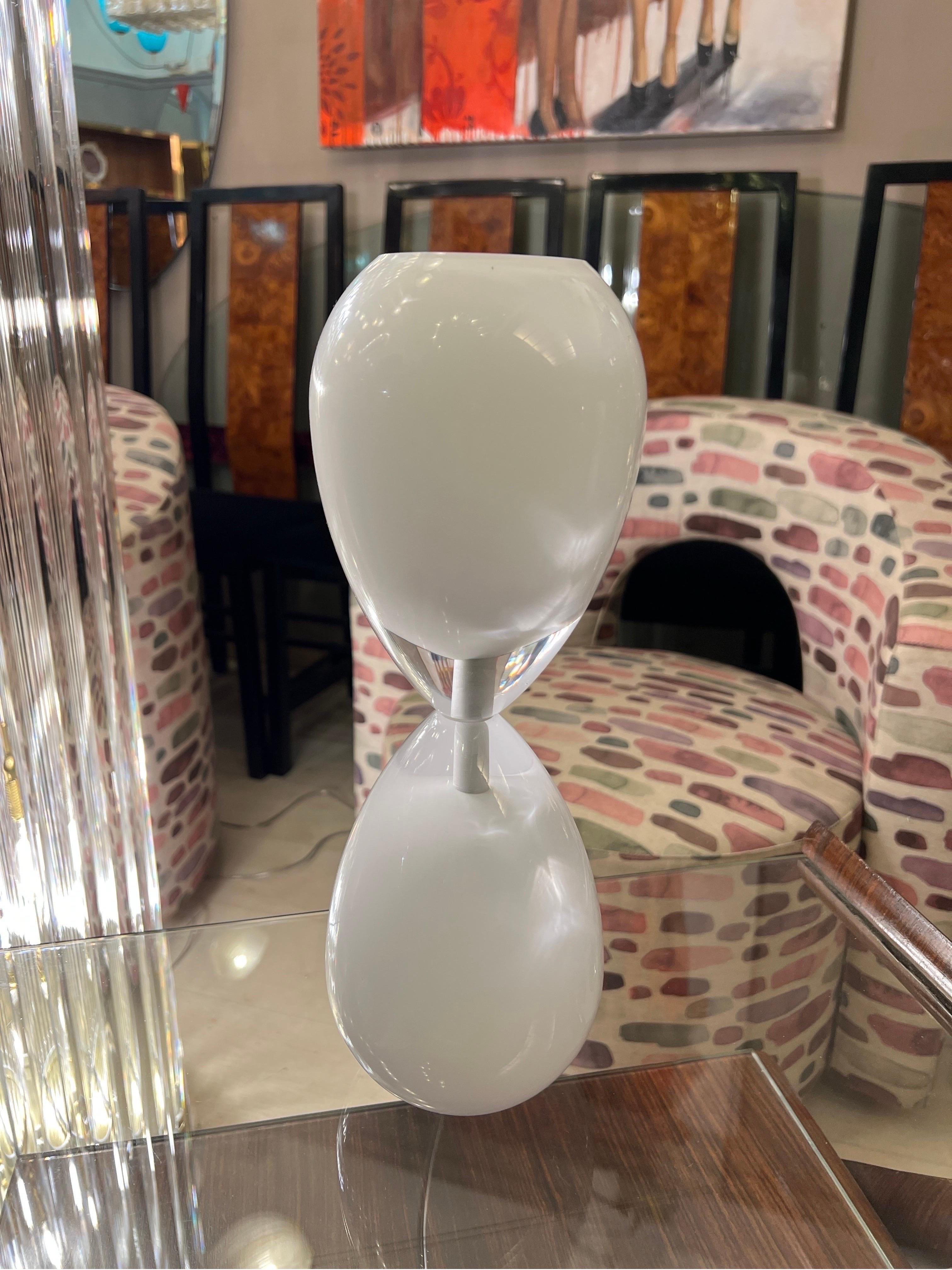 Paar weiße Murano-Glas-Hourglass-Tischlampen aus der Mitte des Jahrhunderts, 1950er Jahre im Angebot 7