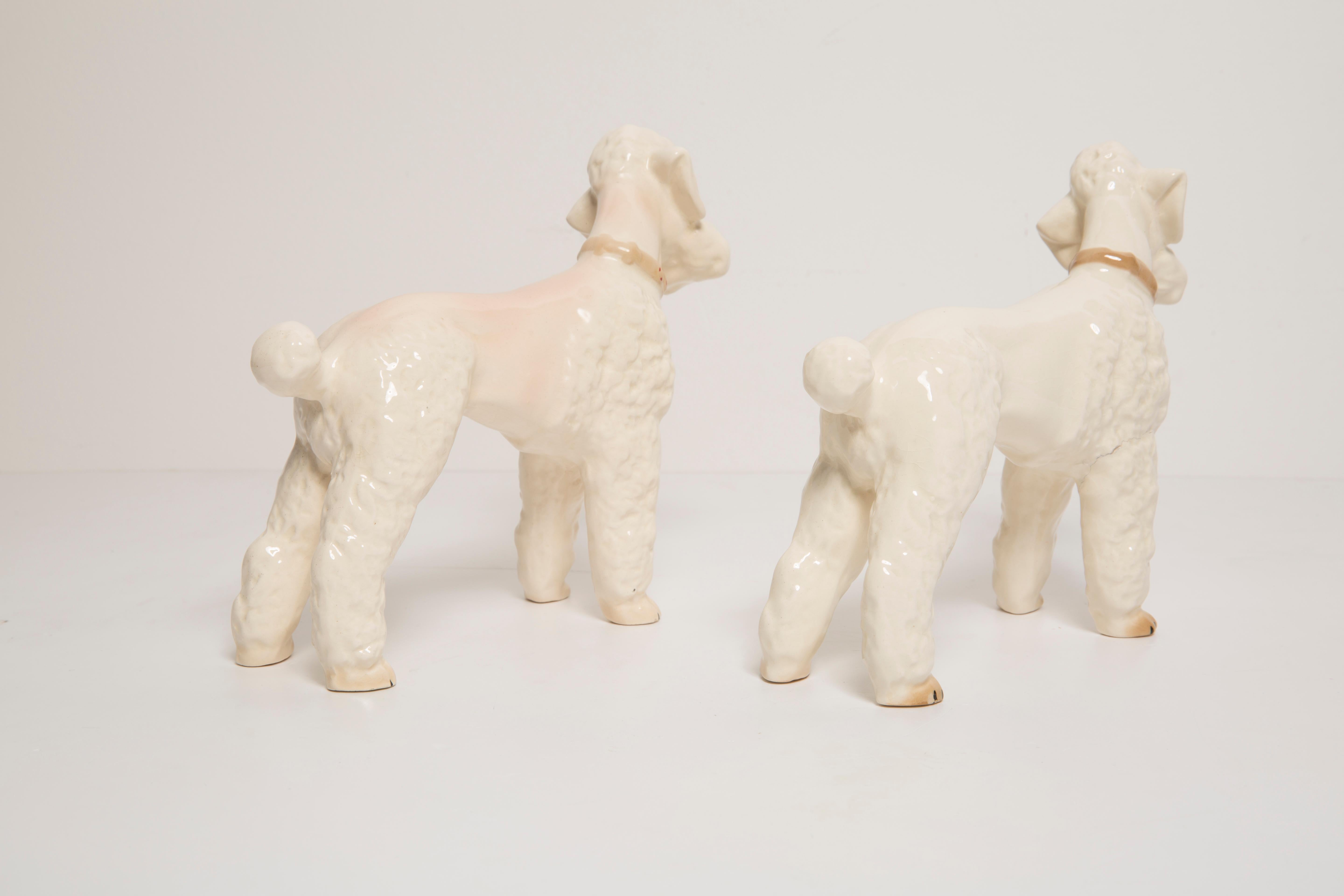 Hand-Painted Pair of Mid Century White Poodle Dogs Sculptures, Italy, 1960s For Sale