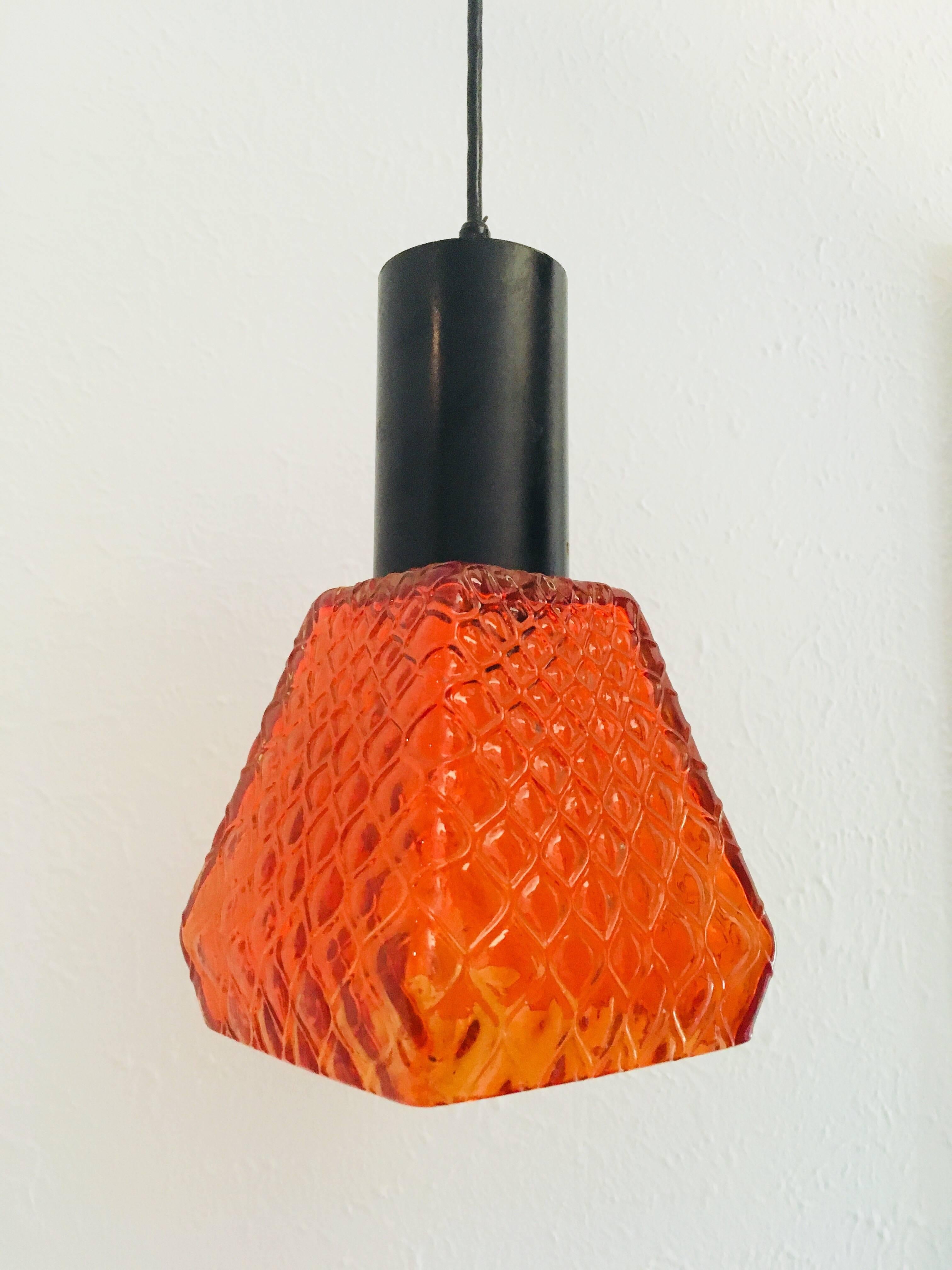 Pair of Midcentury Whitefriars Pendant Lights, circa 1960s In Good Condition For Sale In Melbourne, AU