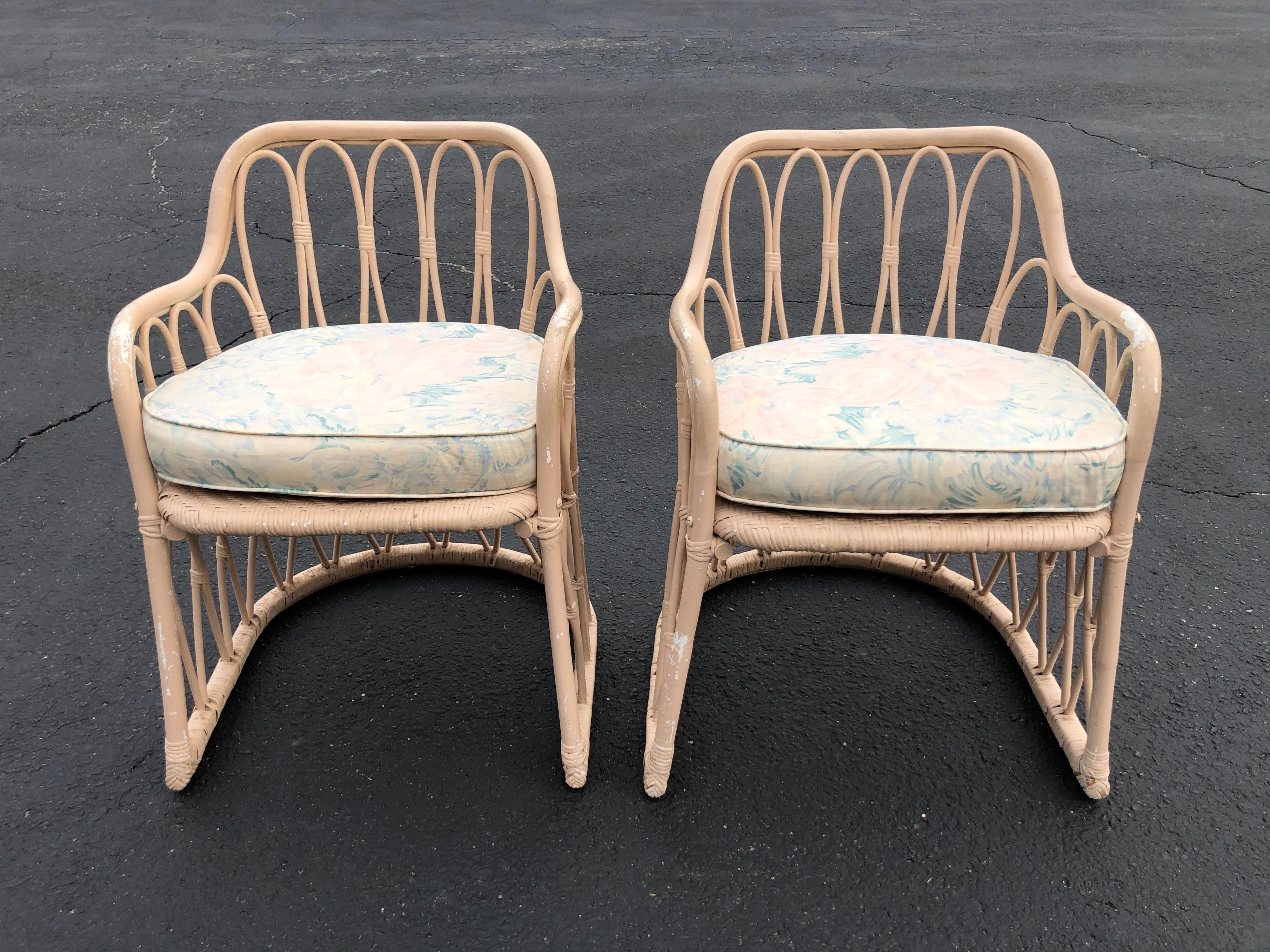 Pair of Mid Century Wicker Chairs with Matching Table 6