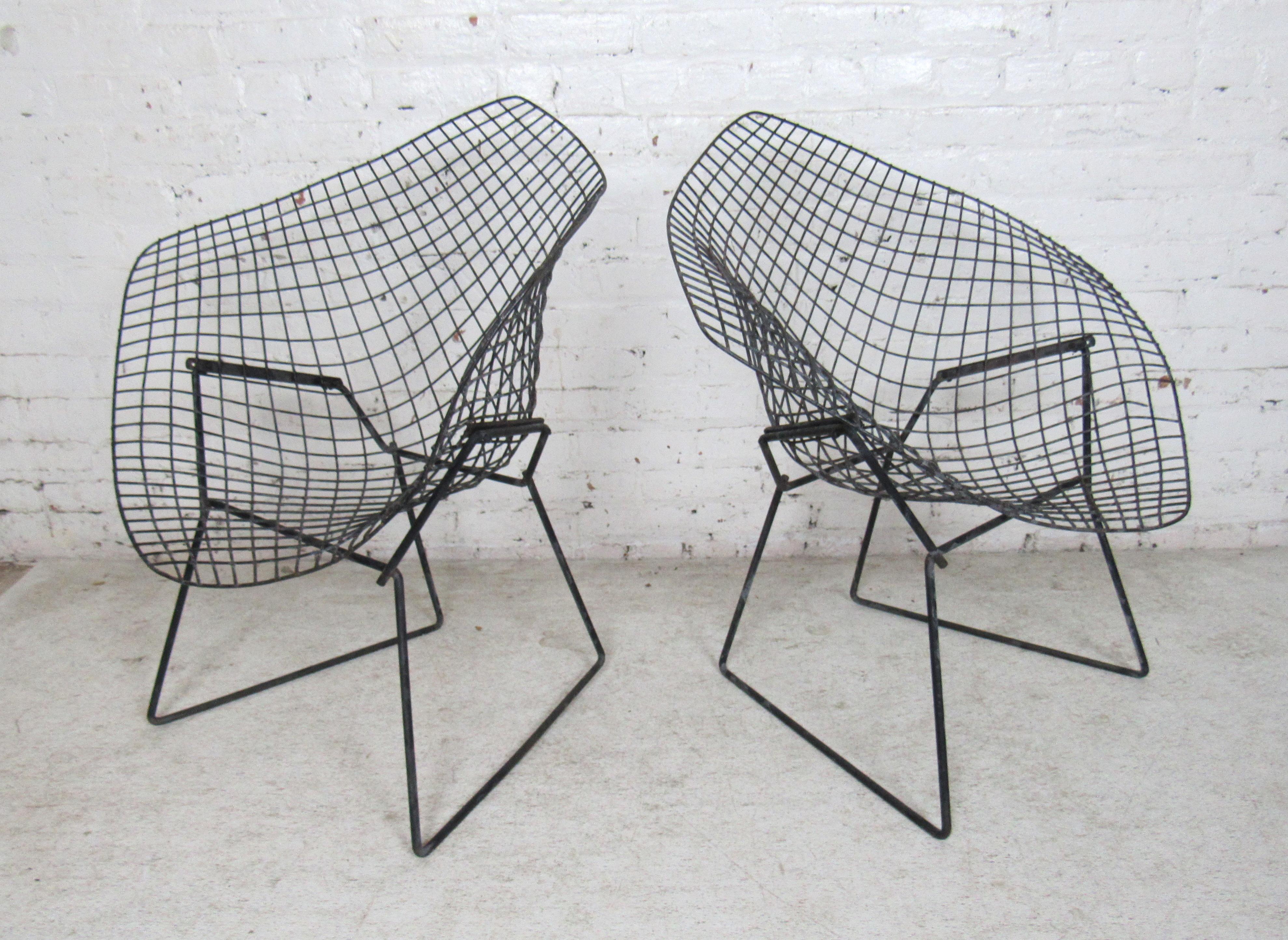 Mid-Century Modern Pair of Midcentury Wire Chairs