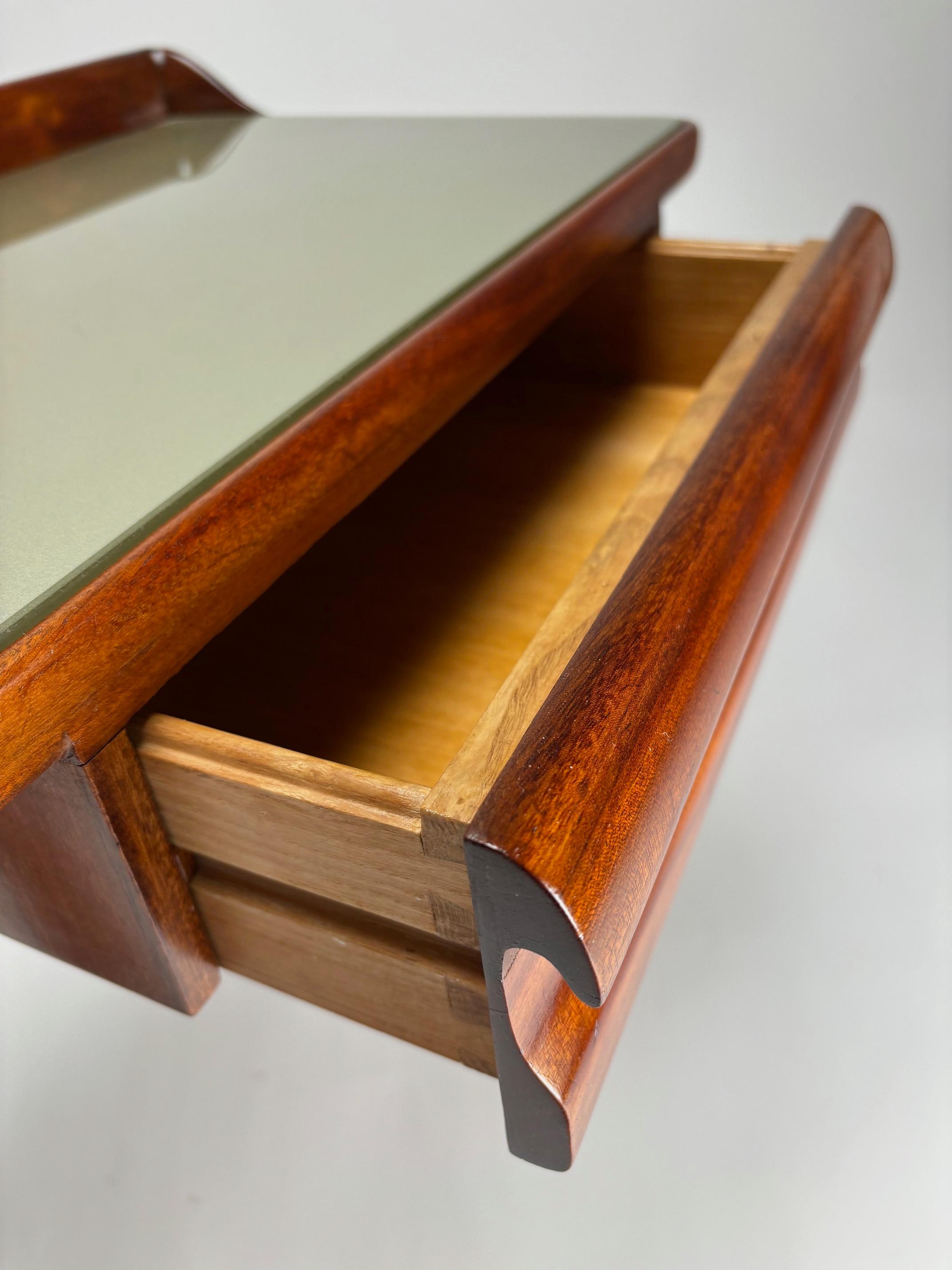 Pair of Mid-Century wooden bedside tables by Vittorio Dassi, Italy, 1950s For Sale 3