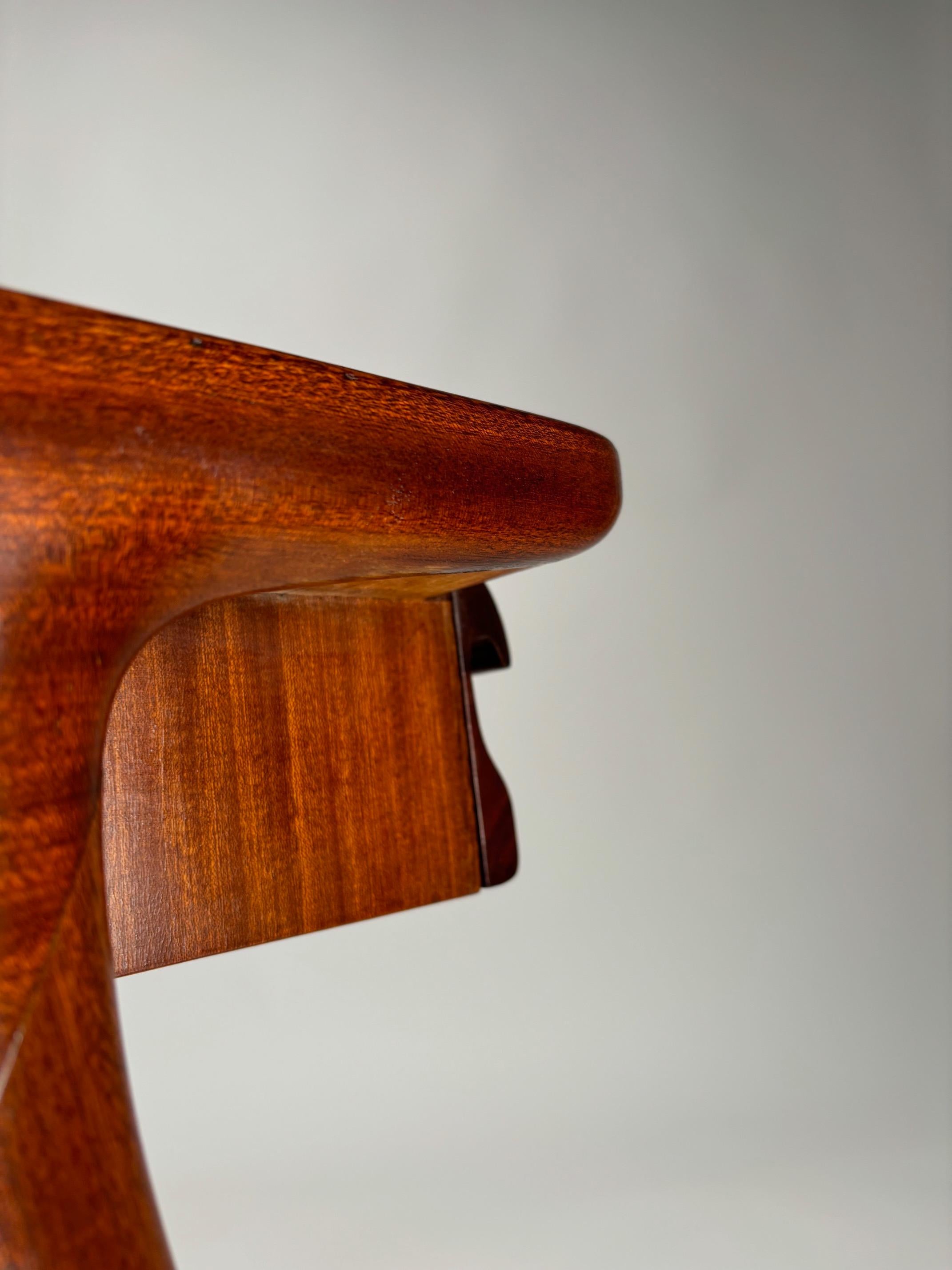 Pair of Mid-Century wooden bedside tables by Vittorio Dassi, Italy, 1950s For Sale 1