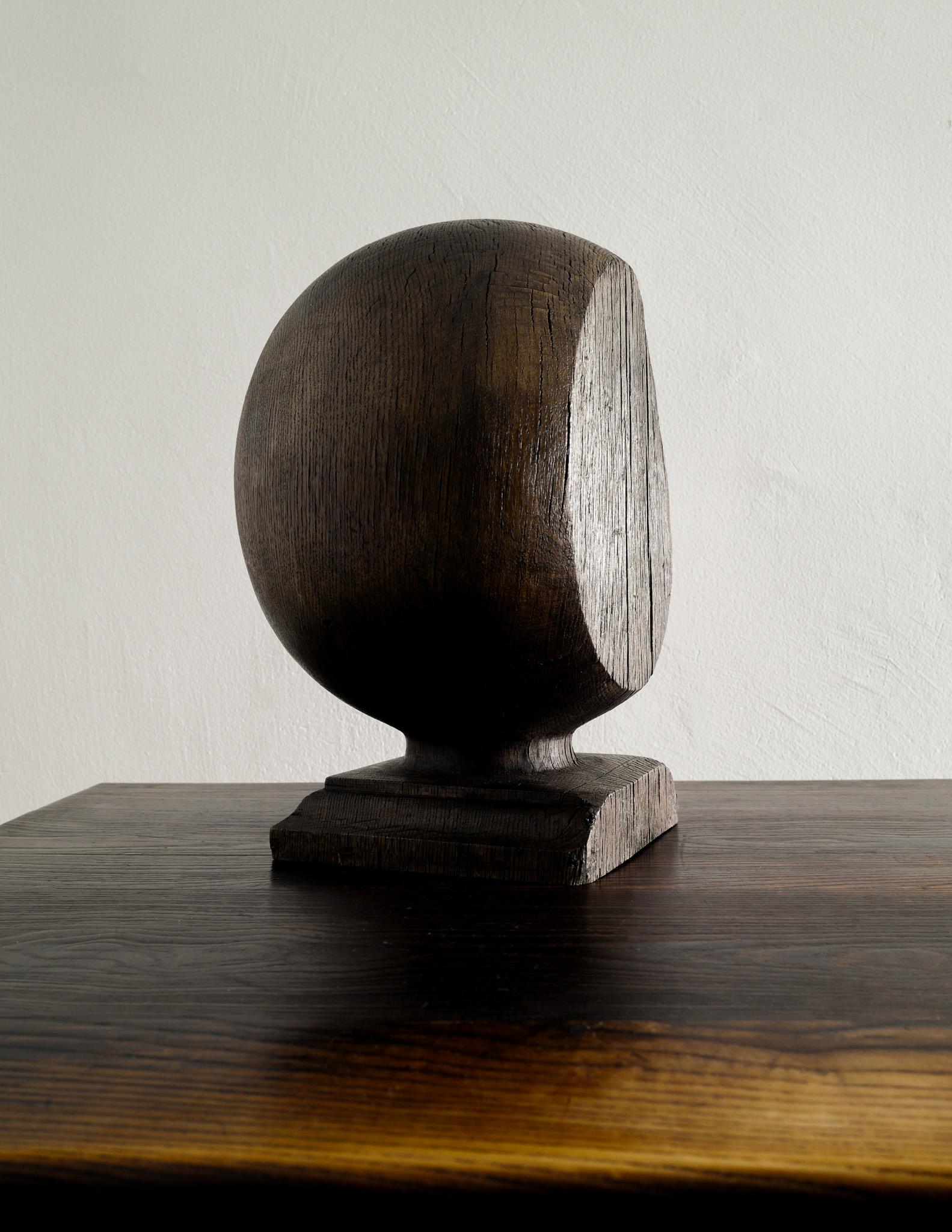 Pair of Mid Century Wooden Globe Sculptures in Oak Produced in England For Sale 2