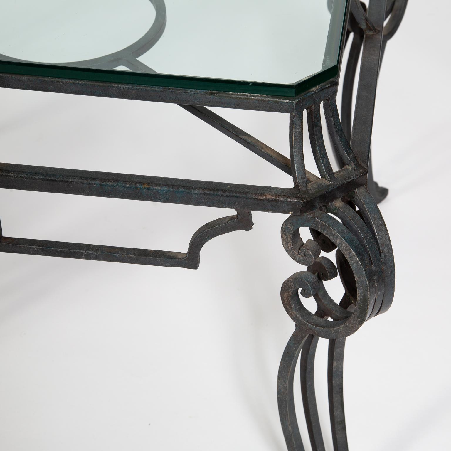 Pair of Midcentury Wrought Iron Side Tables In Good Condition For Sale In London, GB