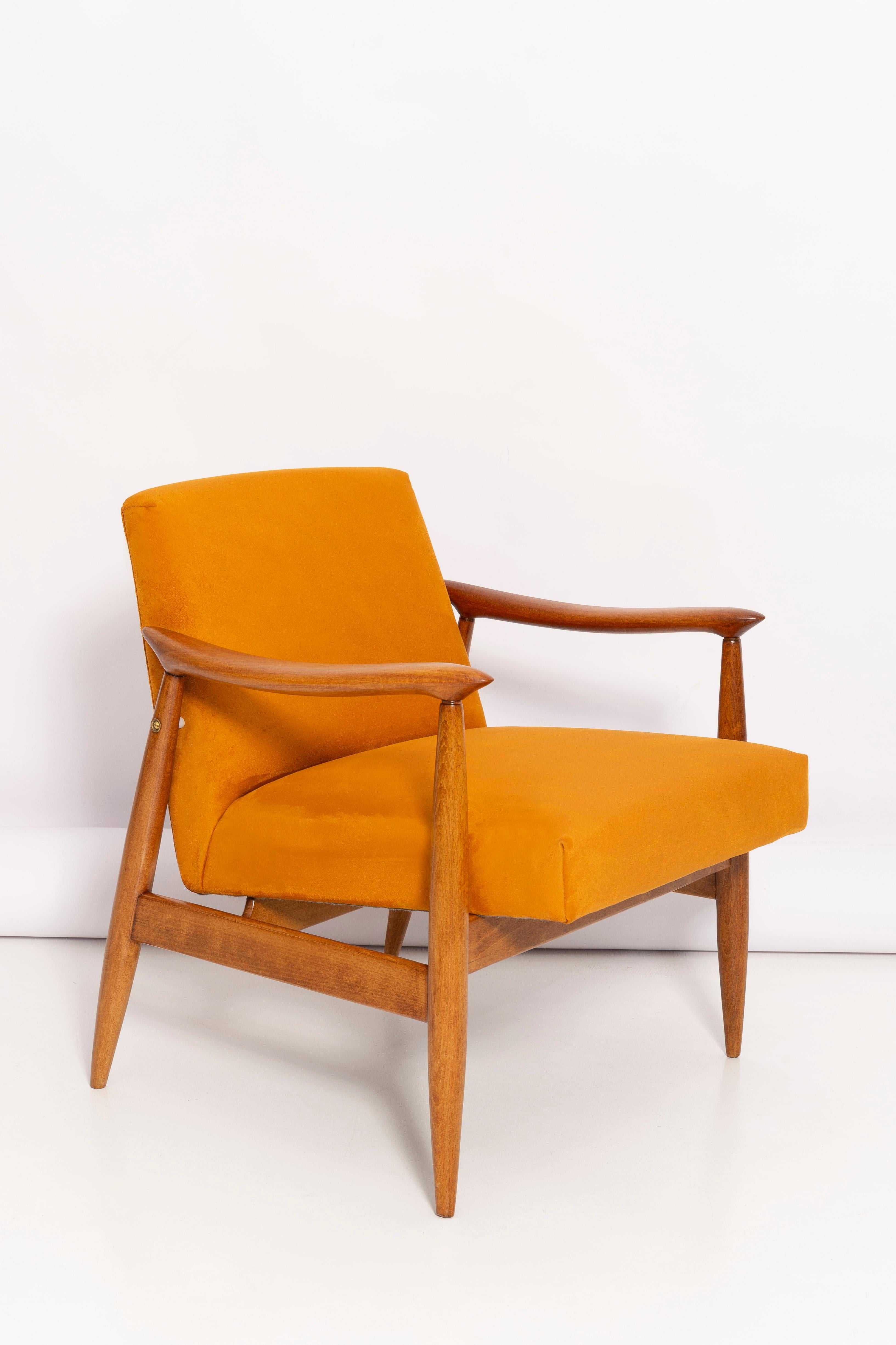 The GFM armchair is an icon of the Polish design of the PRL period.

The famous armchair was designed in 1962 by the Polish interior designer and furniture designer Juliusz Kedziorek. Produced in the Lower Silesian Furniture Factory in