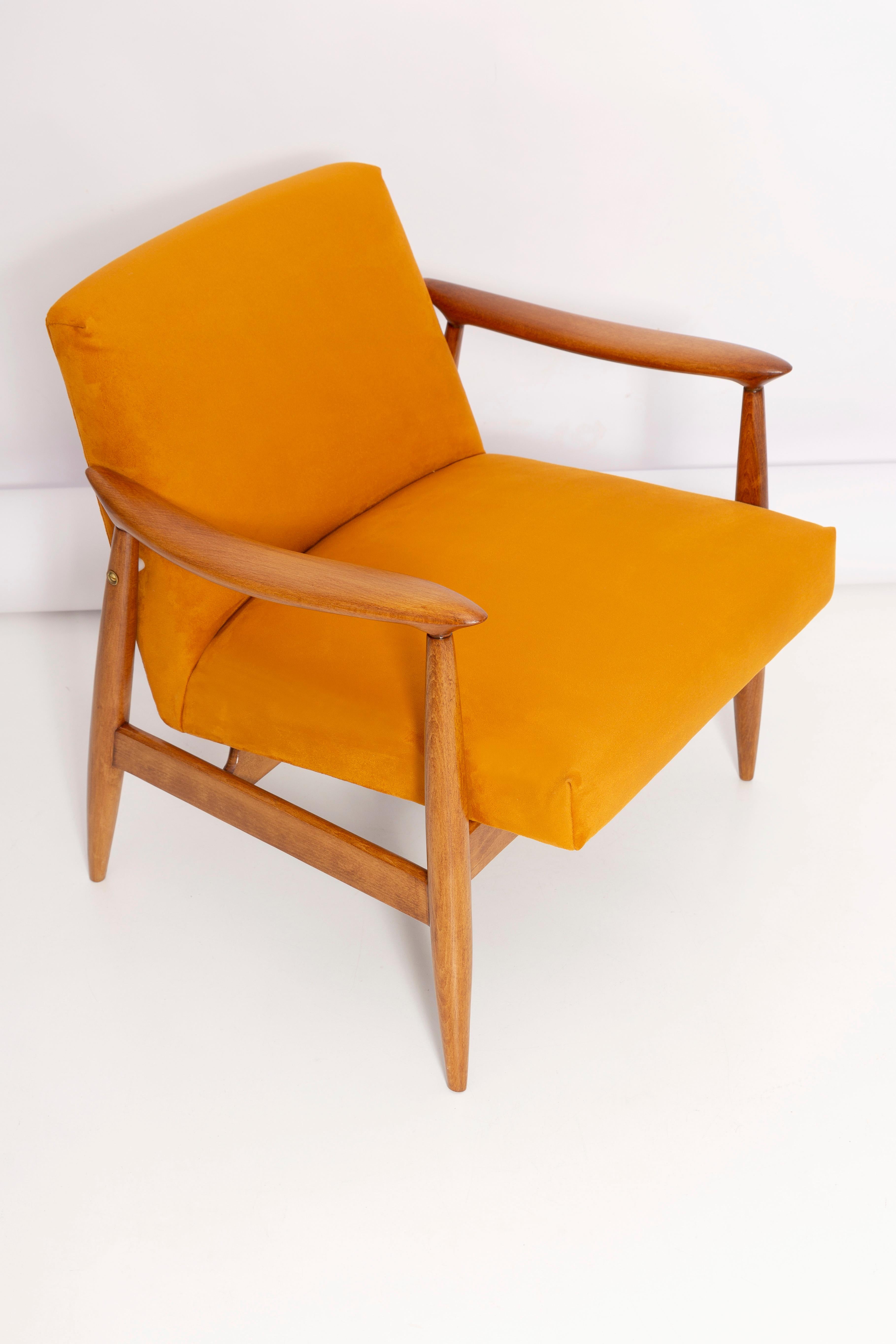 Mid-Century Modern Pair of Mid Century Yellow Armchairs, Designed by J. Kedziorek, Poland, 1960s For Sale