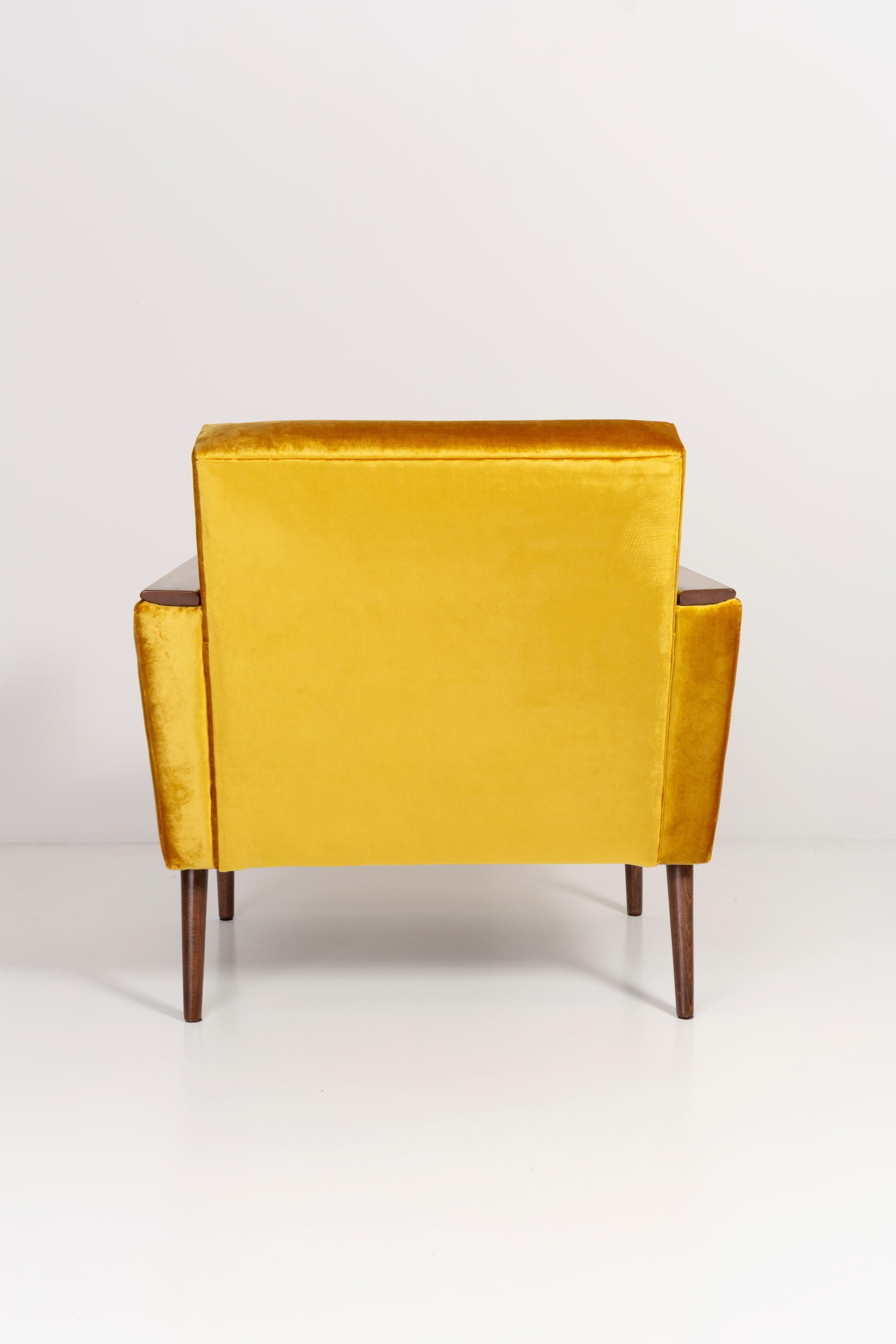 Velvet Pair of Midcentury Yellow Mustard Club Armchairs, 1960s, DDR, Germany For Sale