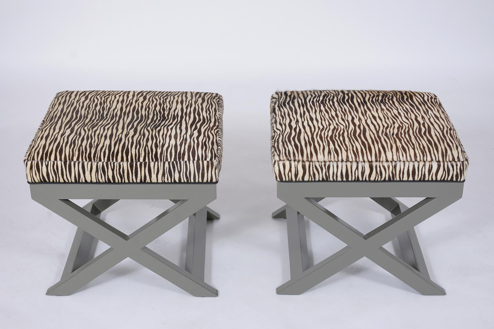Pair of Mid-Century Modern Zebra Benches In Good Condition In Los Angeles, CA