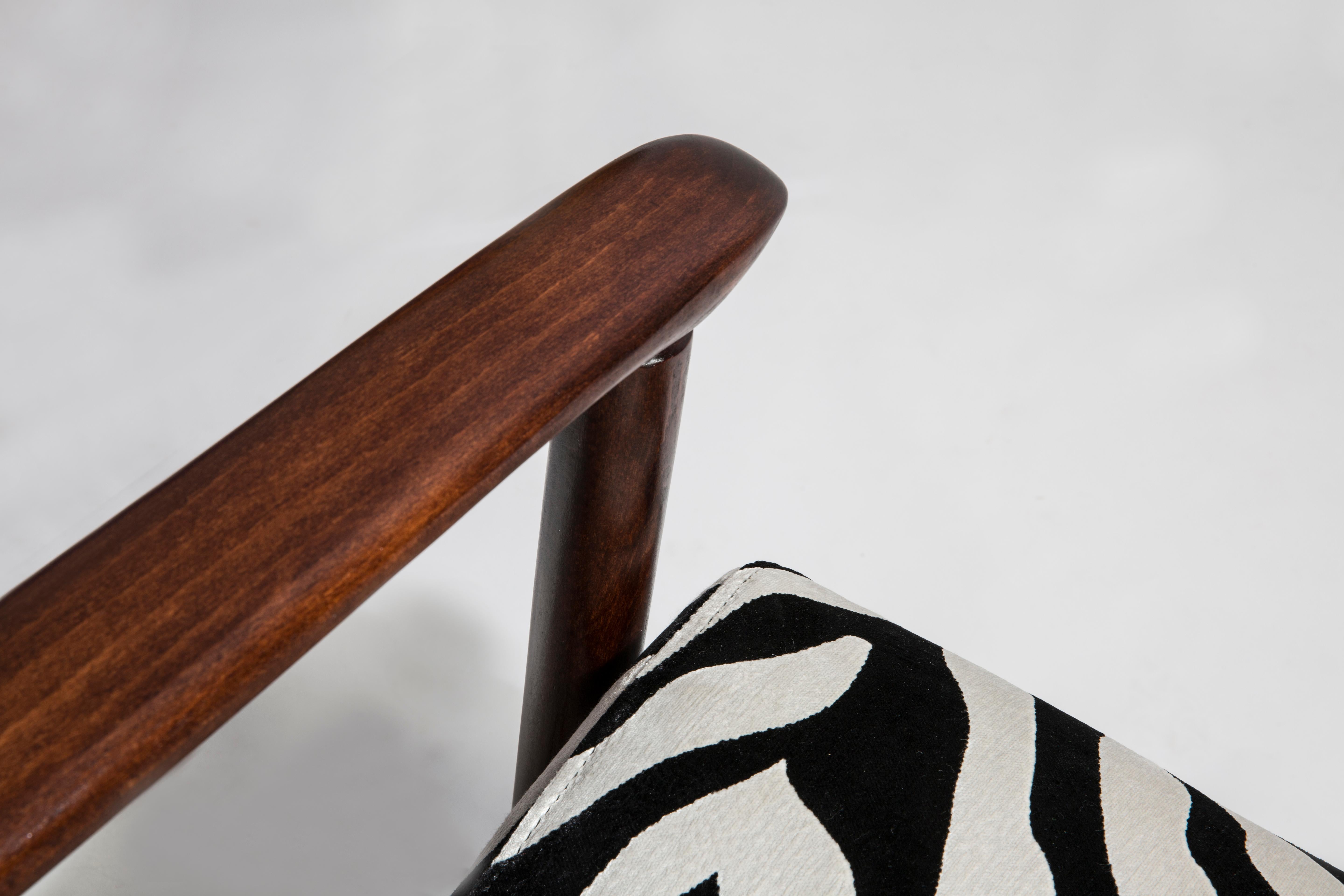 Pair of Mid-Century Zebra Velvet Armchairs, GFM 142, Edmund Homa, Europe, 1960s For Sale 1