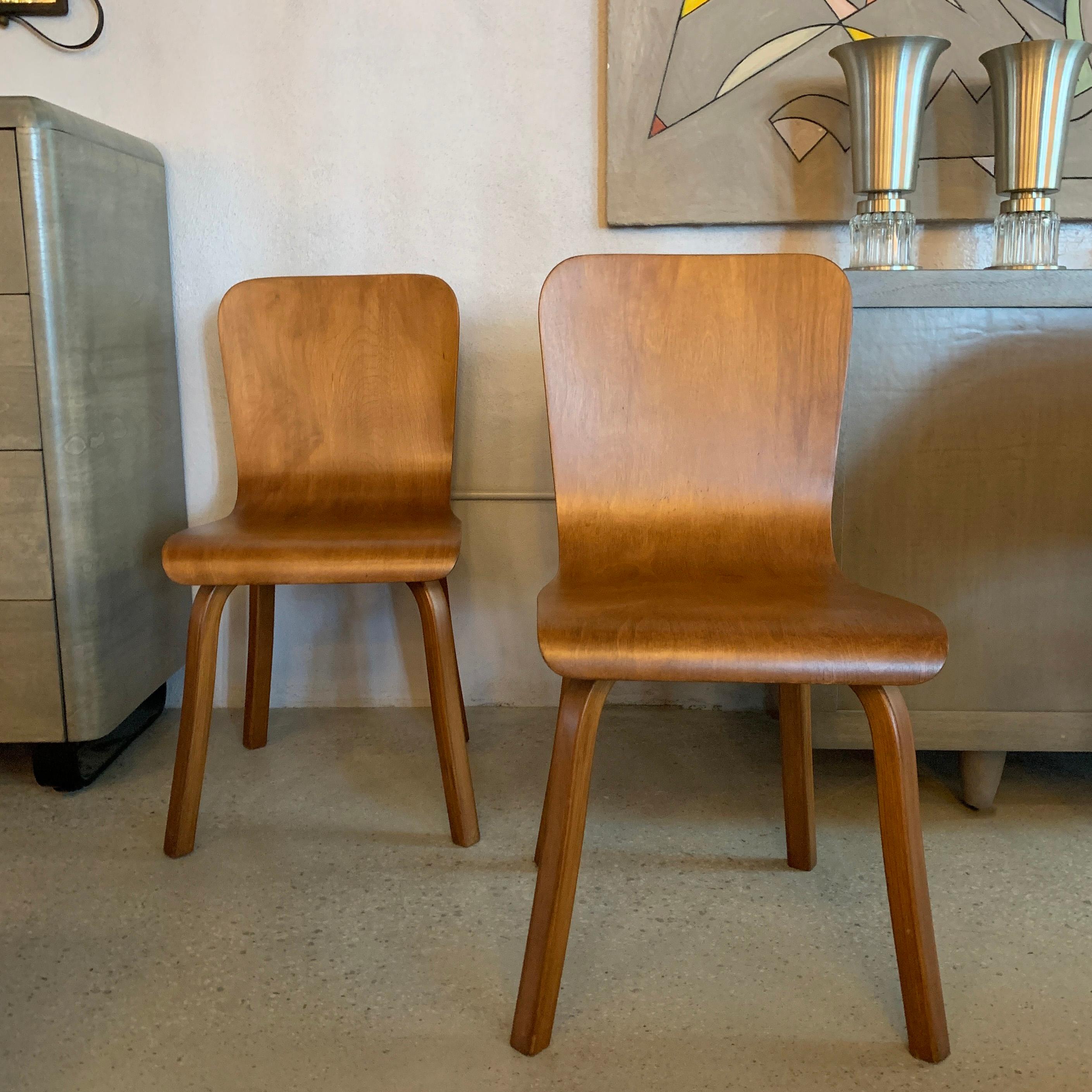 20th Century Pair of Mid-Century Modern Bentwood Side Chairs