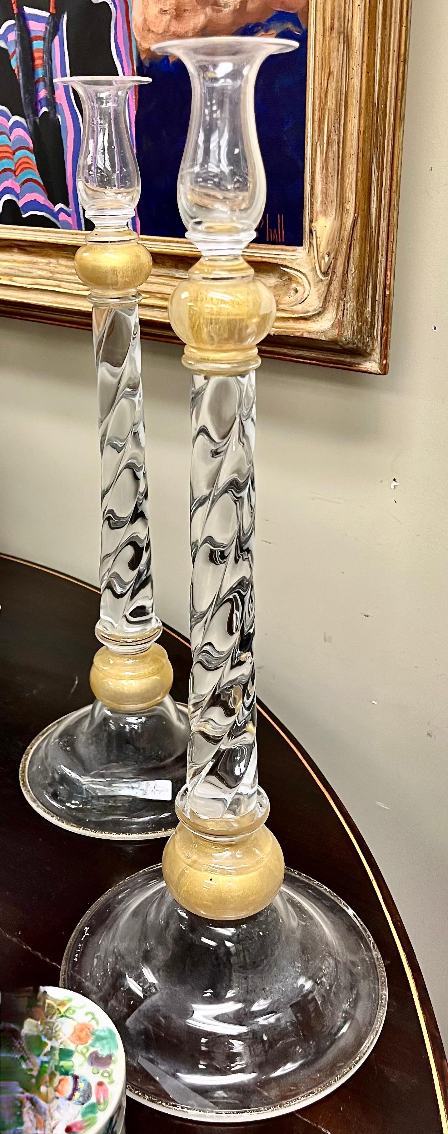 20ième siècle Paire de bougeoirs en verre de Seguso Vetri d'Arte du milieu du Twentieth siècle  en vente