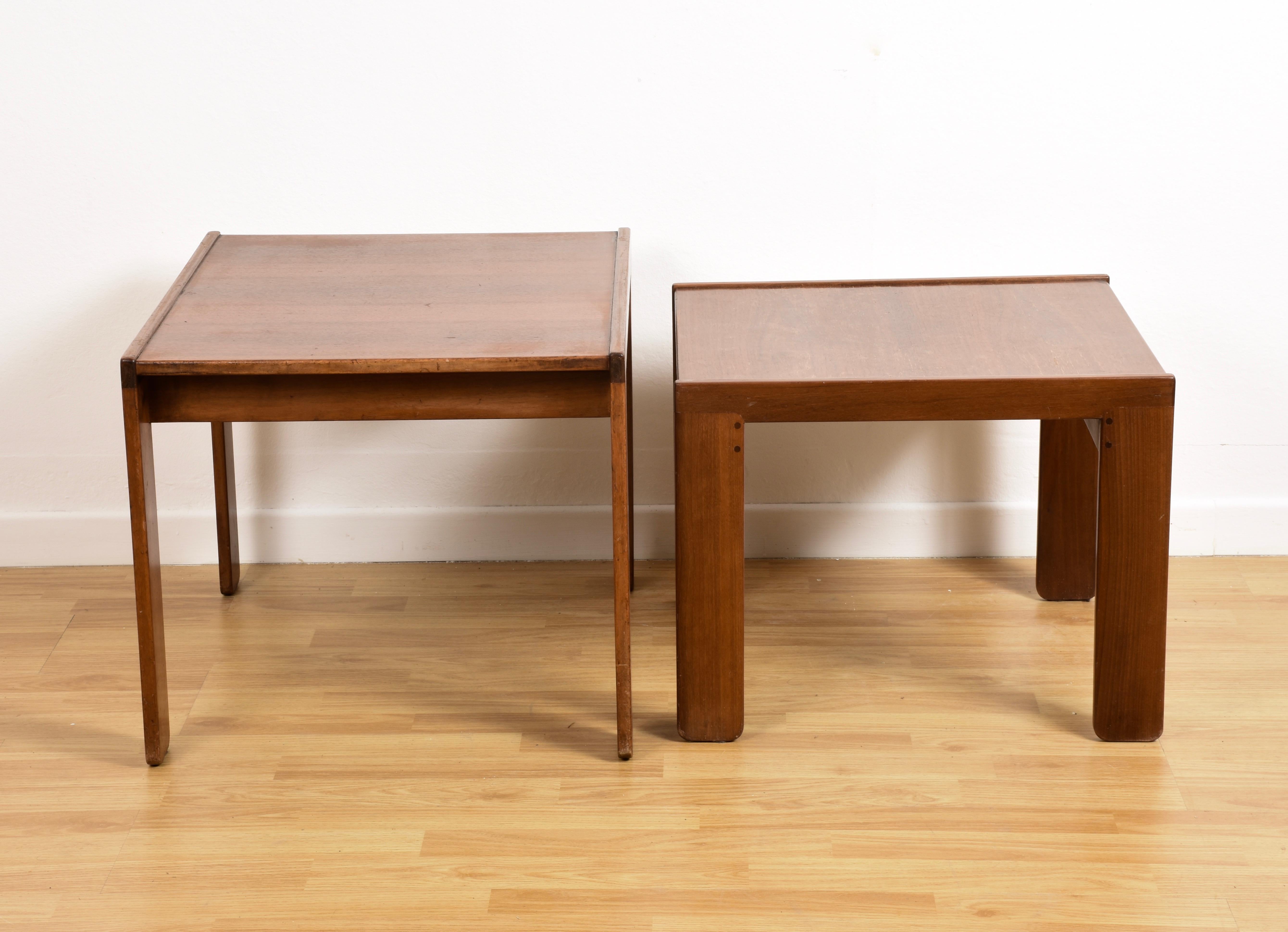 Pair of Midcentury Afra & Tobia Scarpa Italian Nesting Tables, Cassina, 1960s 4