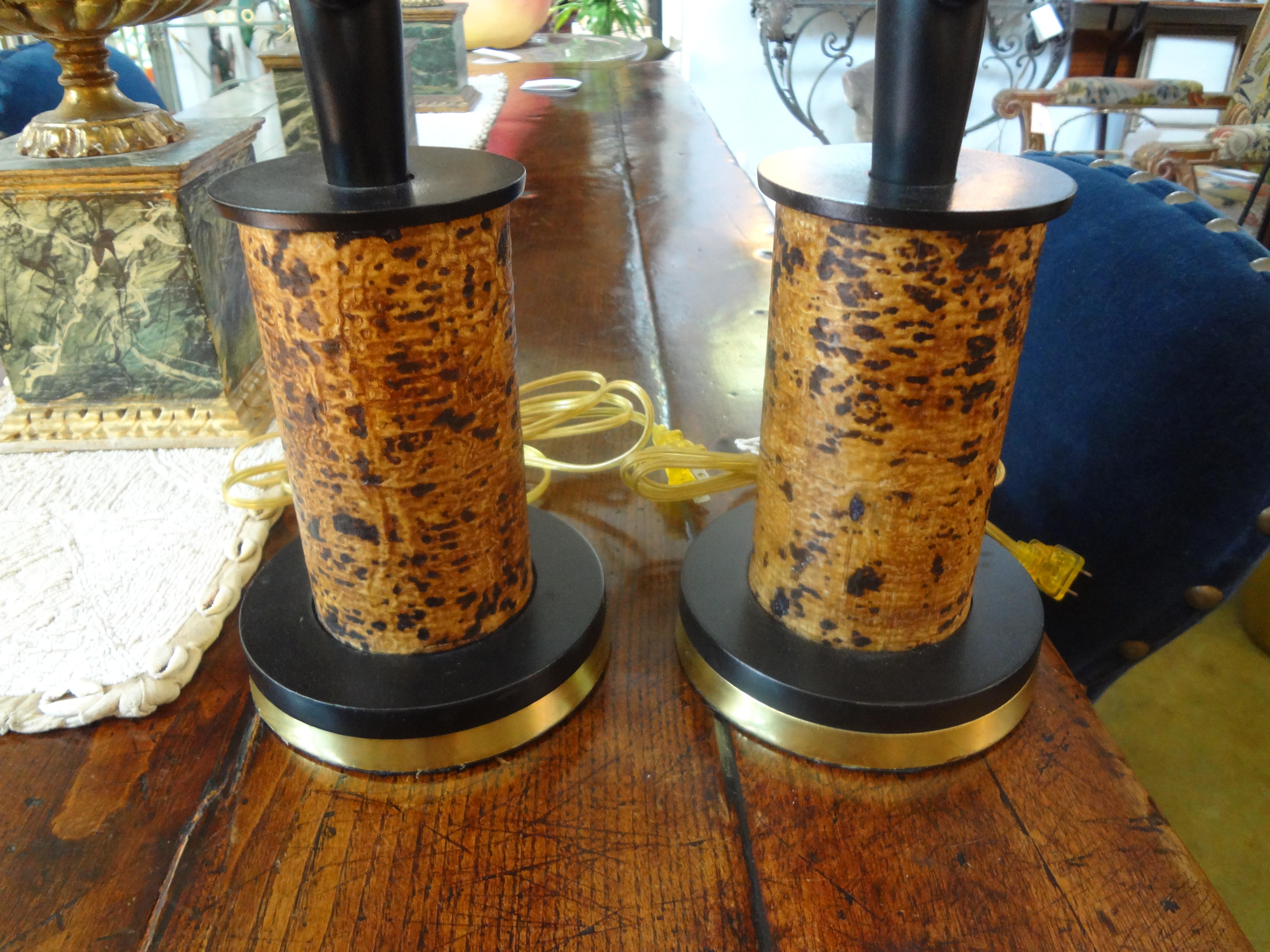 Pair of Midcentury African Inspired Modernist Lamps In Good Condition For Sale In Houston, TX