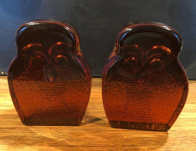 Blown Glass Pair of Midcentury Amber Glass Owl Bookends by Blenko For Sale