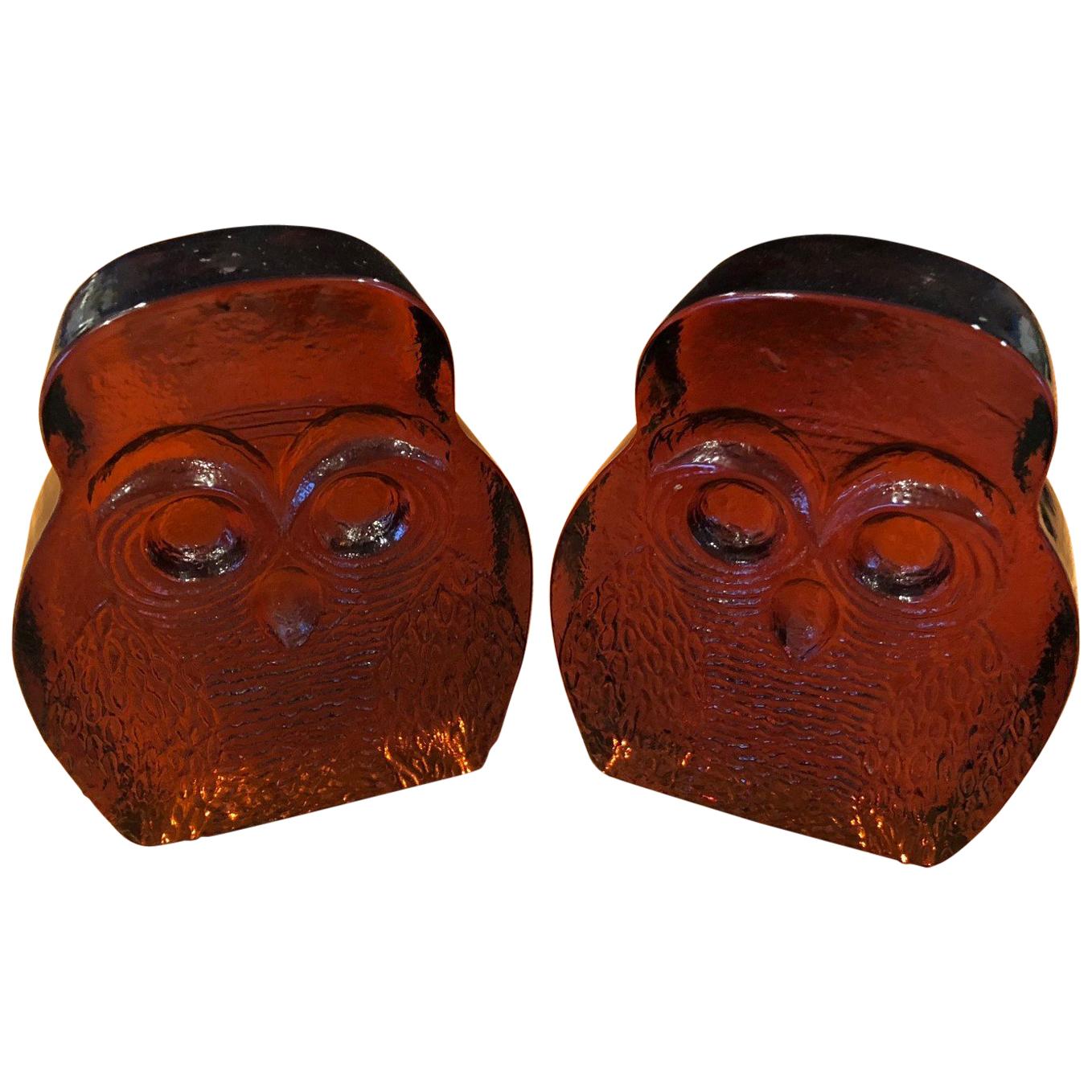 Paire de serre-livres hibou en verre ambré du milieu du siècle par Blenko en vente