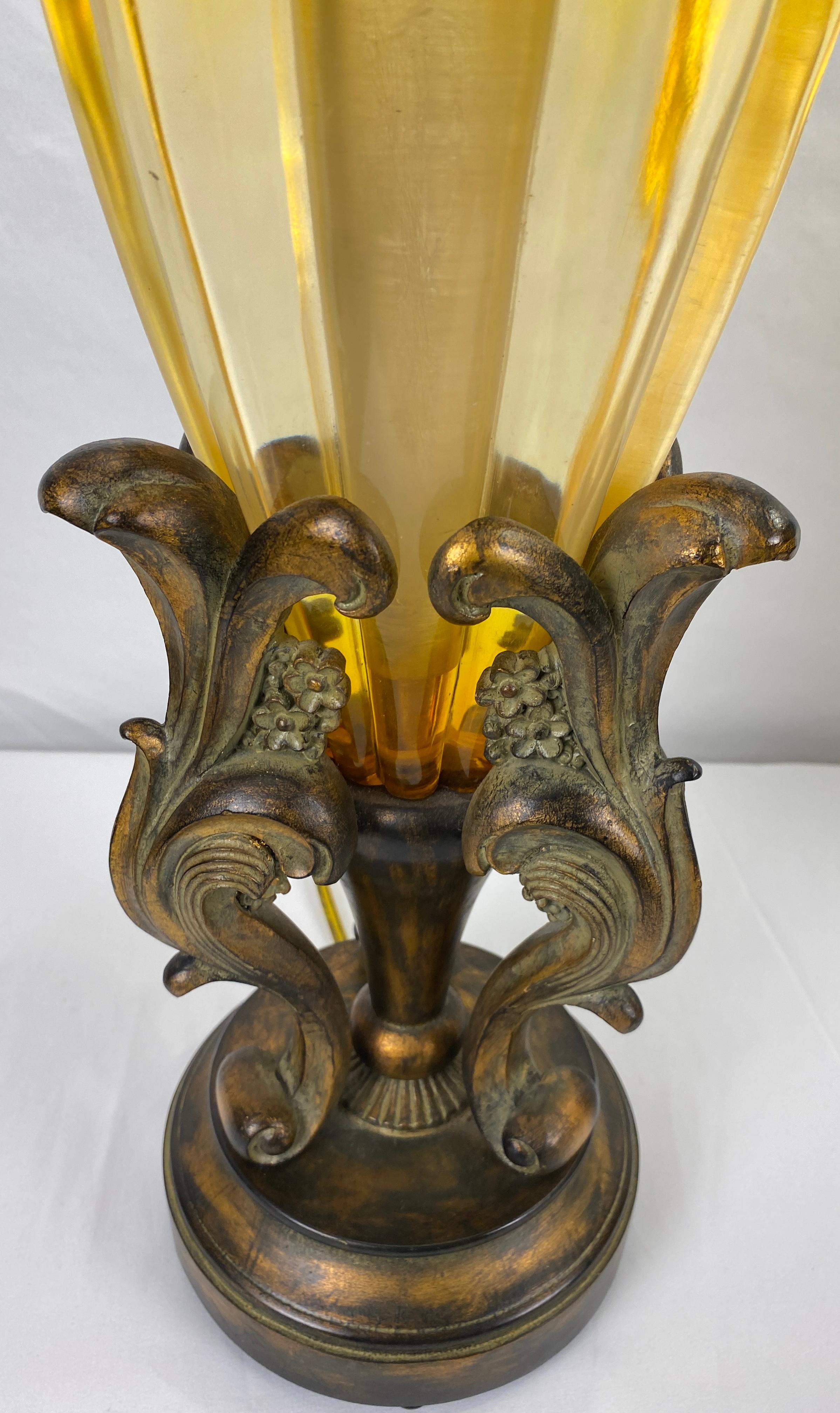 Mid-Century Modern Pair of Mid-Century Amber Glass Table Lamps with Beige Silk Shades For Sale