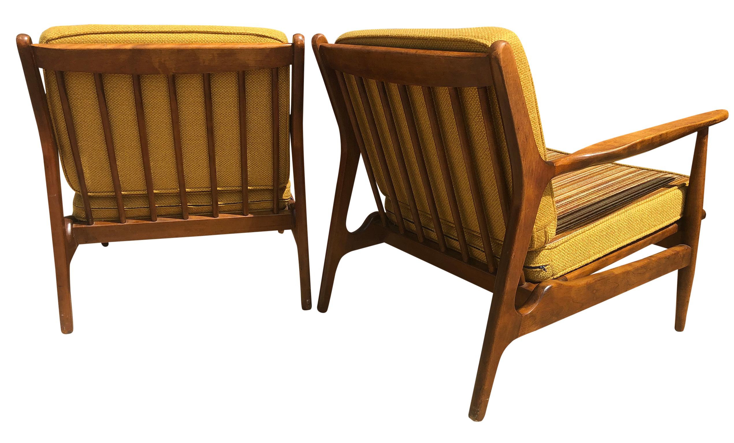 Pair of Midcentury American Russel Wright Maple Lounge Chairs Conant Ball 4