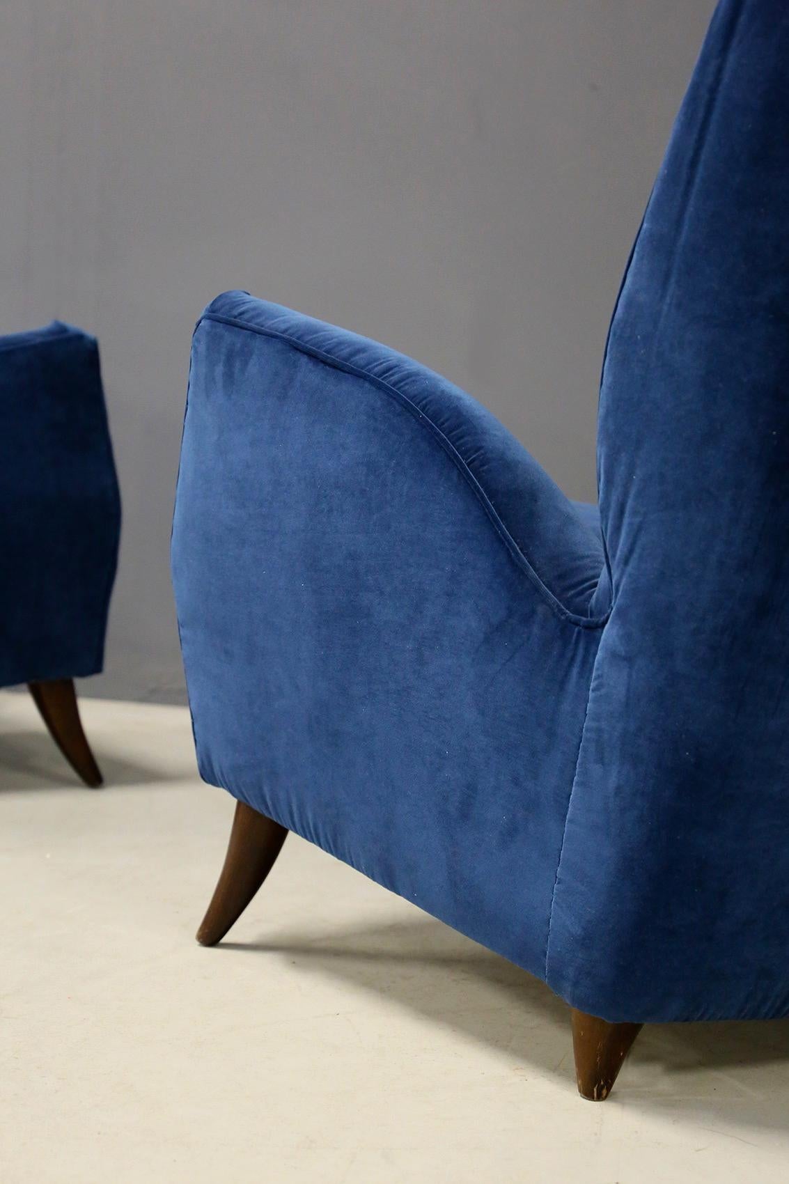 Mid-Century Modern Pair of Midcentury Armchairs Attributed by Gio Ponti in Velvet, 1950s