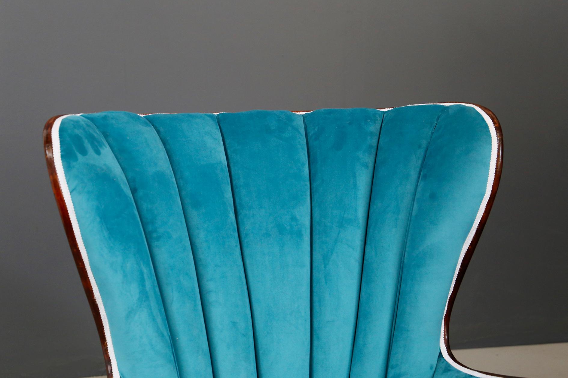 Pair of Midcentury Armchairs Blue Velvet Attributed to Paolo Buffa, 1950s 6