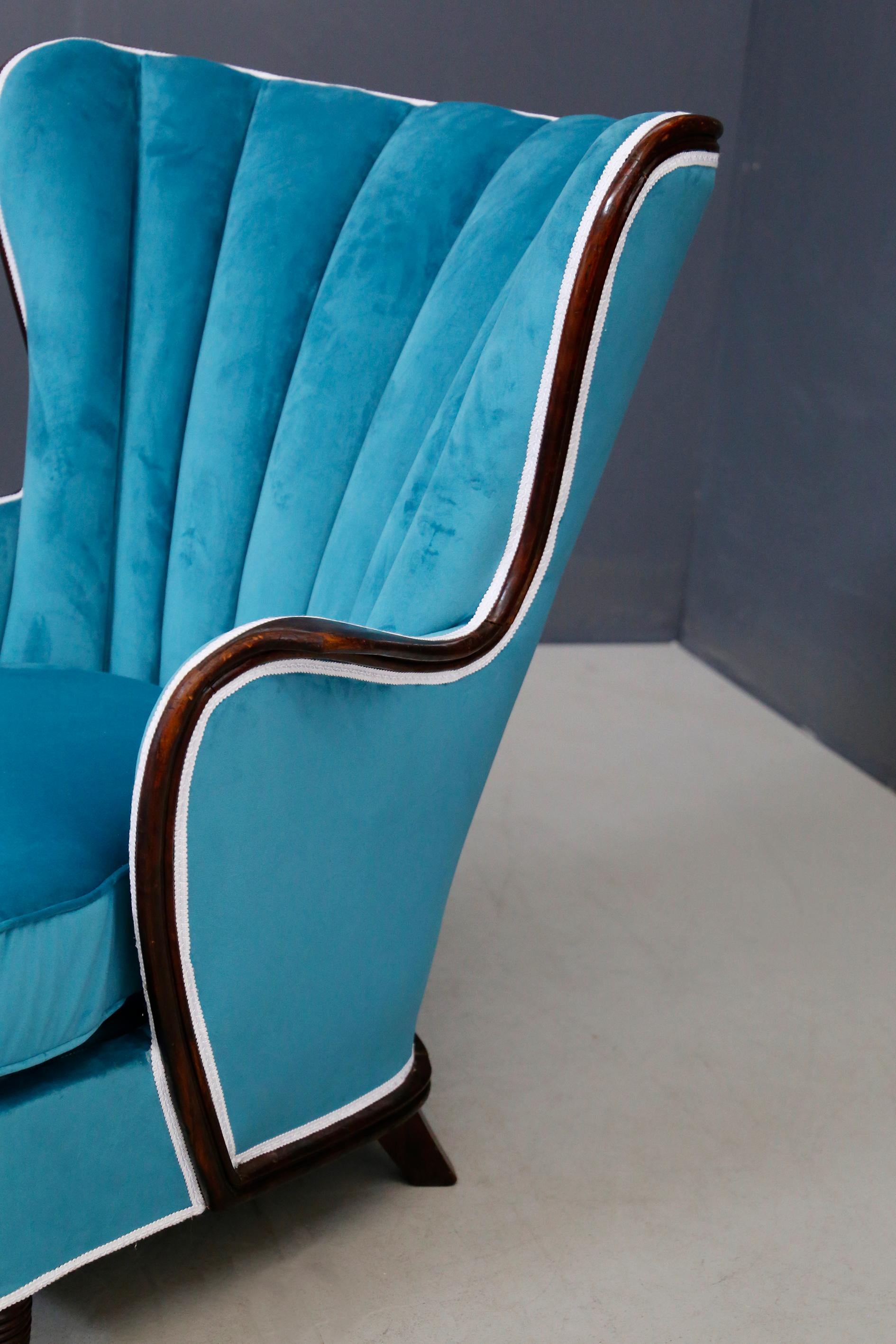 Pair of Midcentury Armchairs Blue Velvet Attributed to Paolo Buffa, 1950s 9