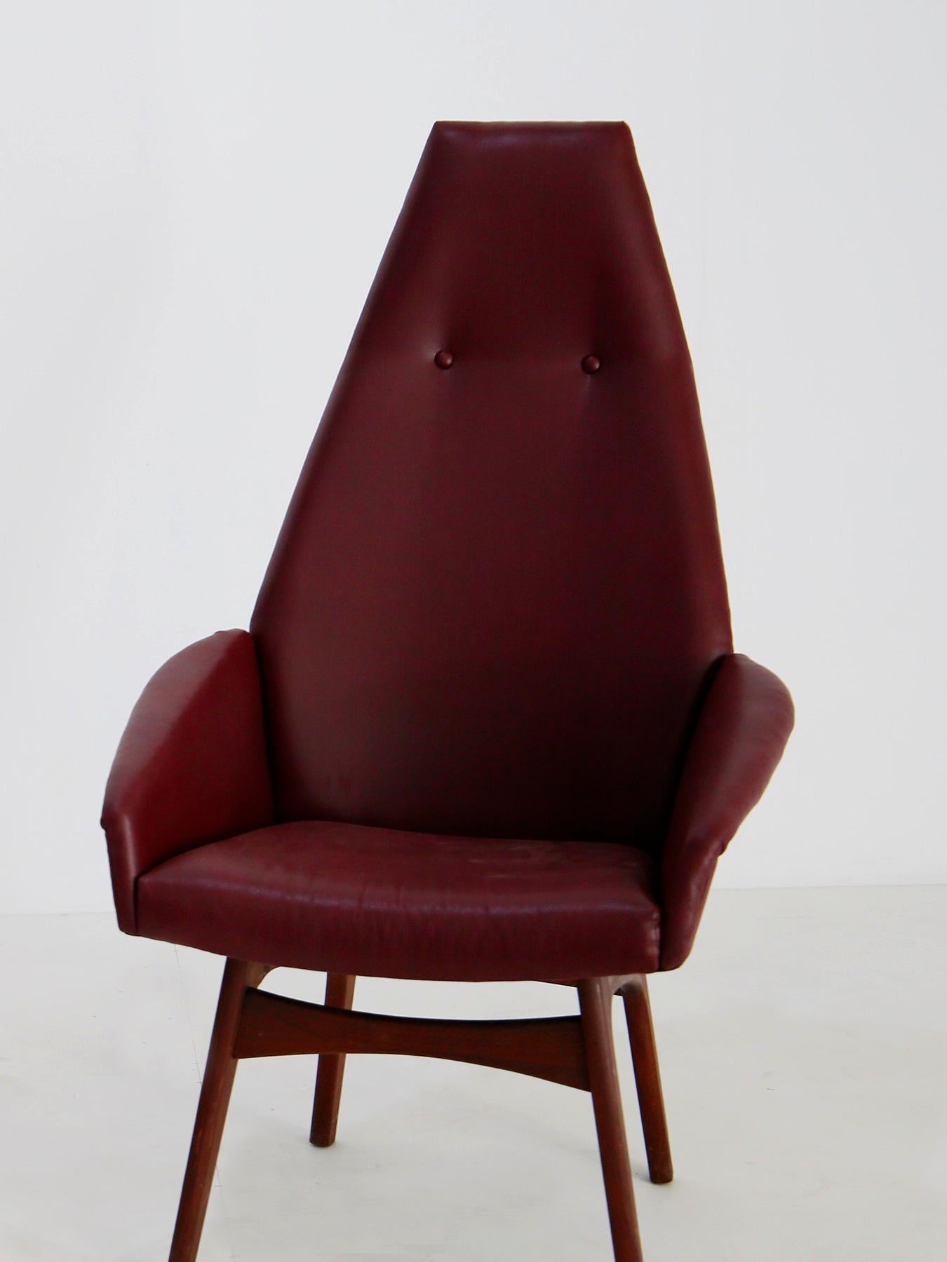 Mahogany Pair of Midcentury Armchairs by Adrian Pearsall Model Capitan in Skin, 1950s For Sale