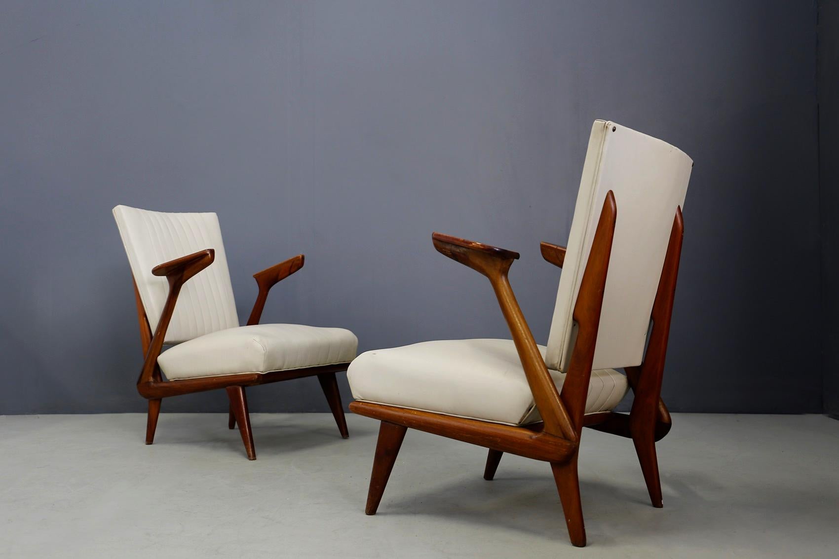 Mid-Century Modern Pair of Midcentury Armchairs by Giuseppe Scapinelli in Solid Wood, 1950s