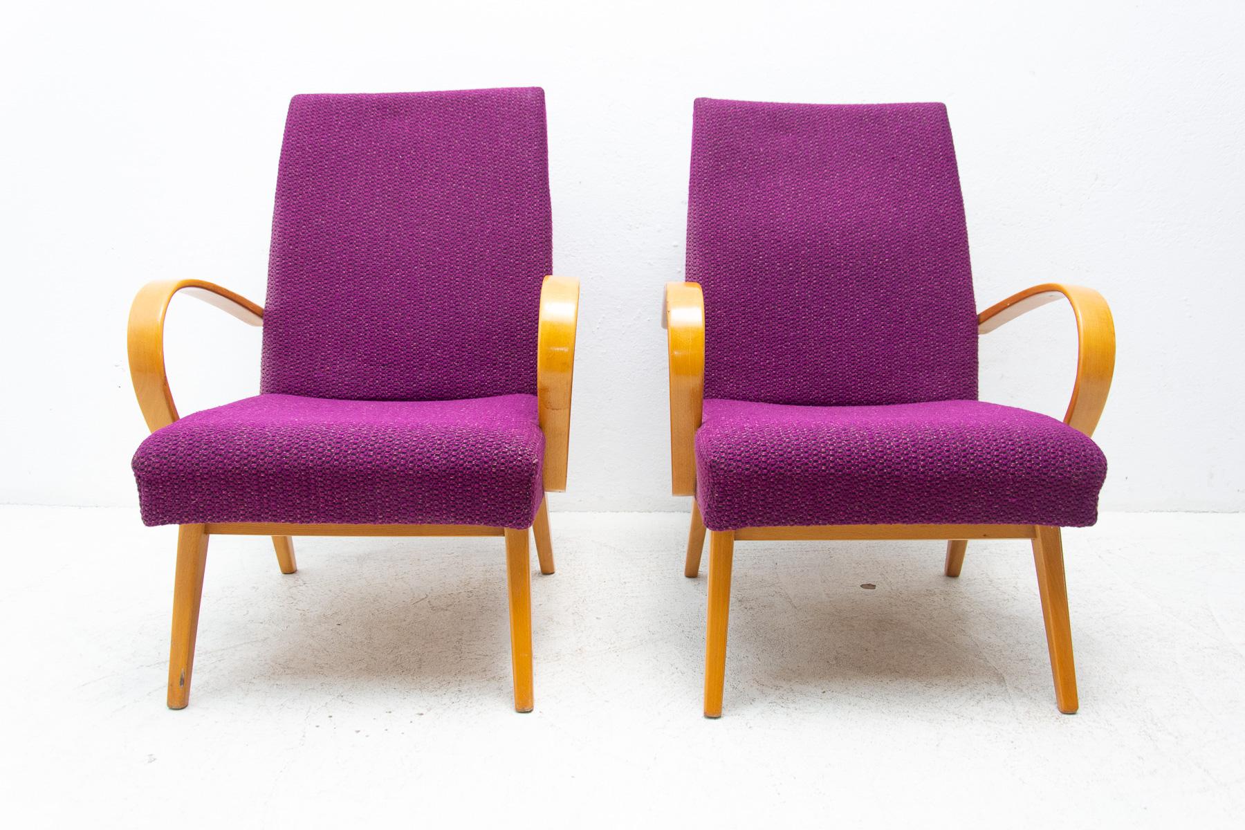 Pair of Midcentury Armchairs by Jaroslav Šmídek, 1960´S For Sale 3