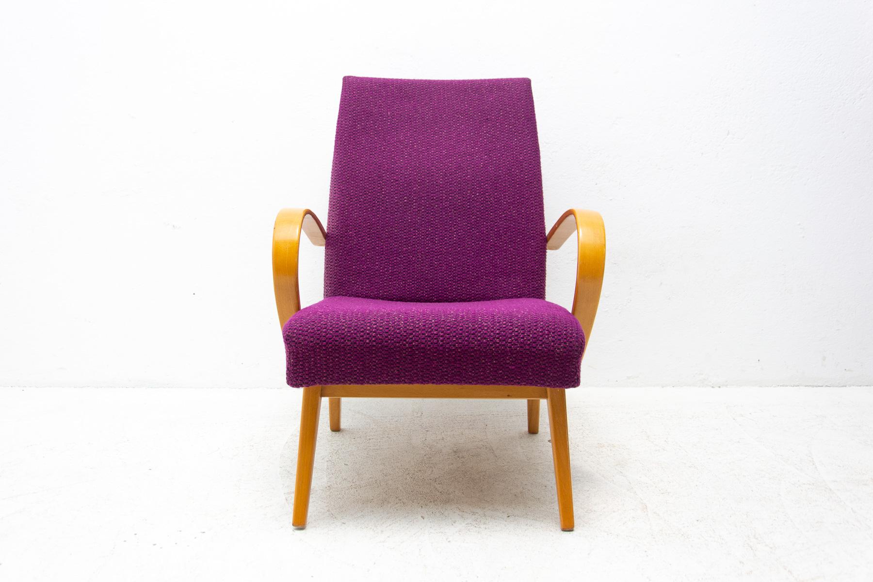 Pair of Midcentury Armchairs by Jaroslav Šmídek, 1960´S For Sale 6