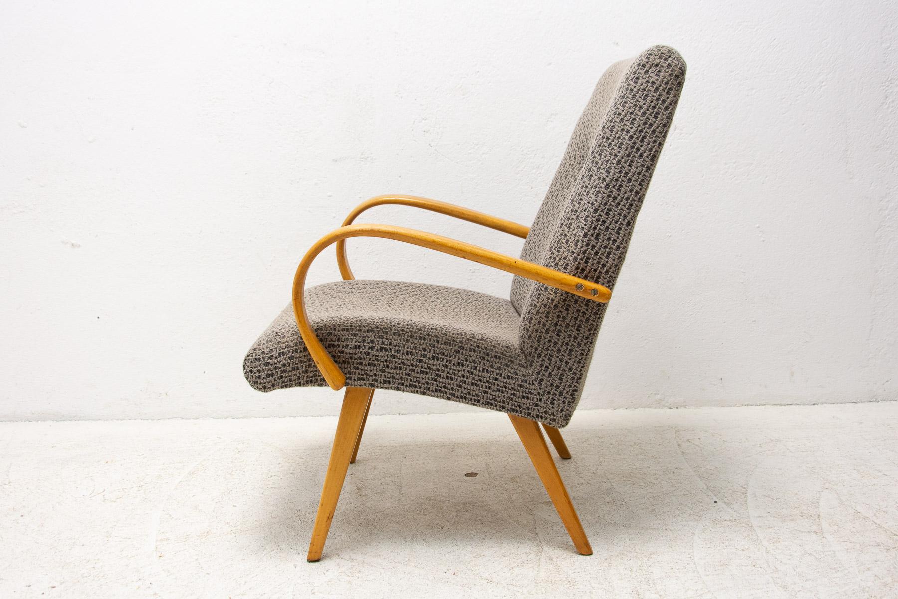 Pair of midcentury armchairs by Jaroslav Šmídek, 1960´s For Sale 10