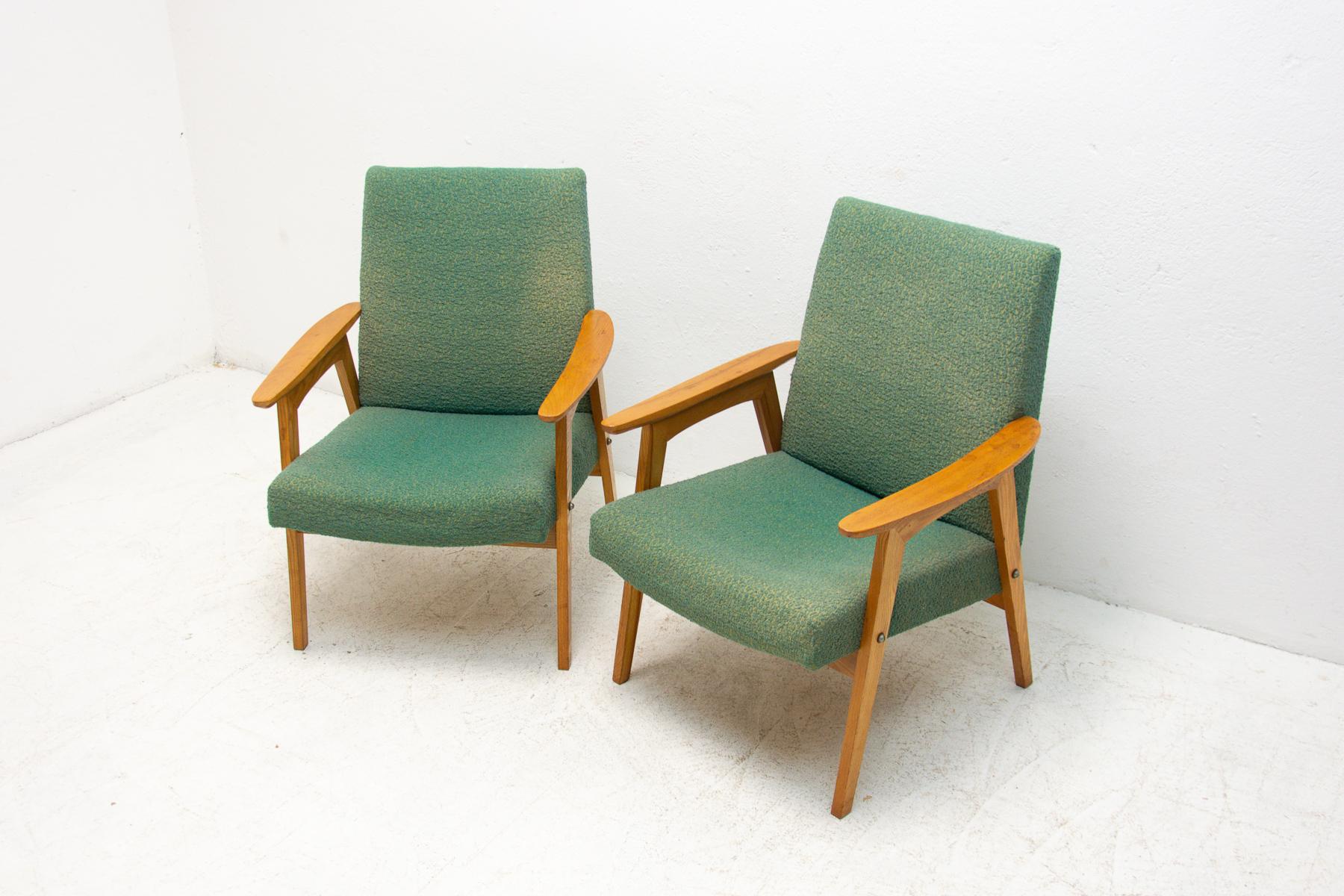 Czech Pair of Midcentury Armchairs by Jaroslav Šmídek, 1960's