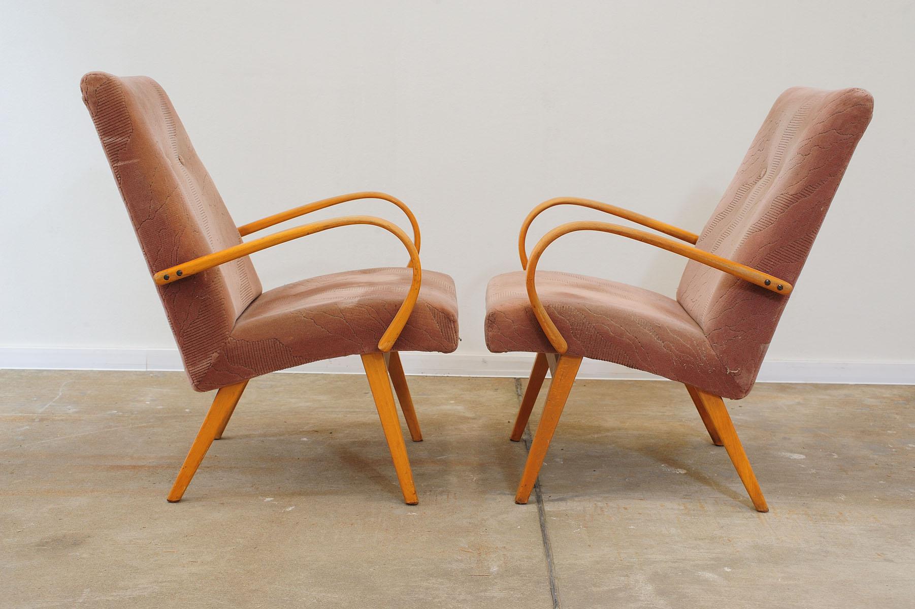  Pair of midcentury armchairs by Jaroslav Šmídek, 1960´s In Good Condition For Sale In Prague 8, CZ
