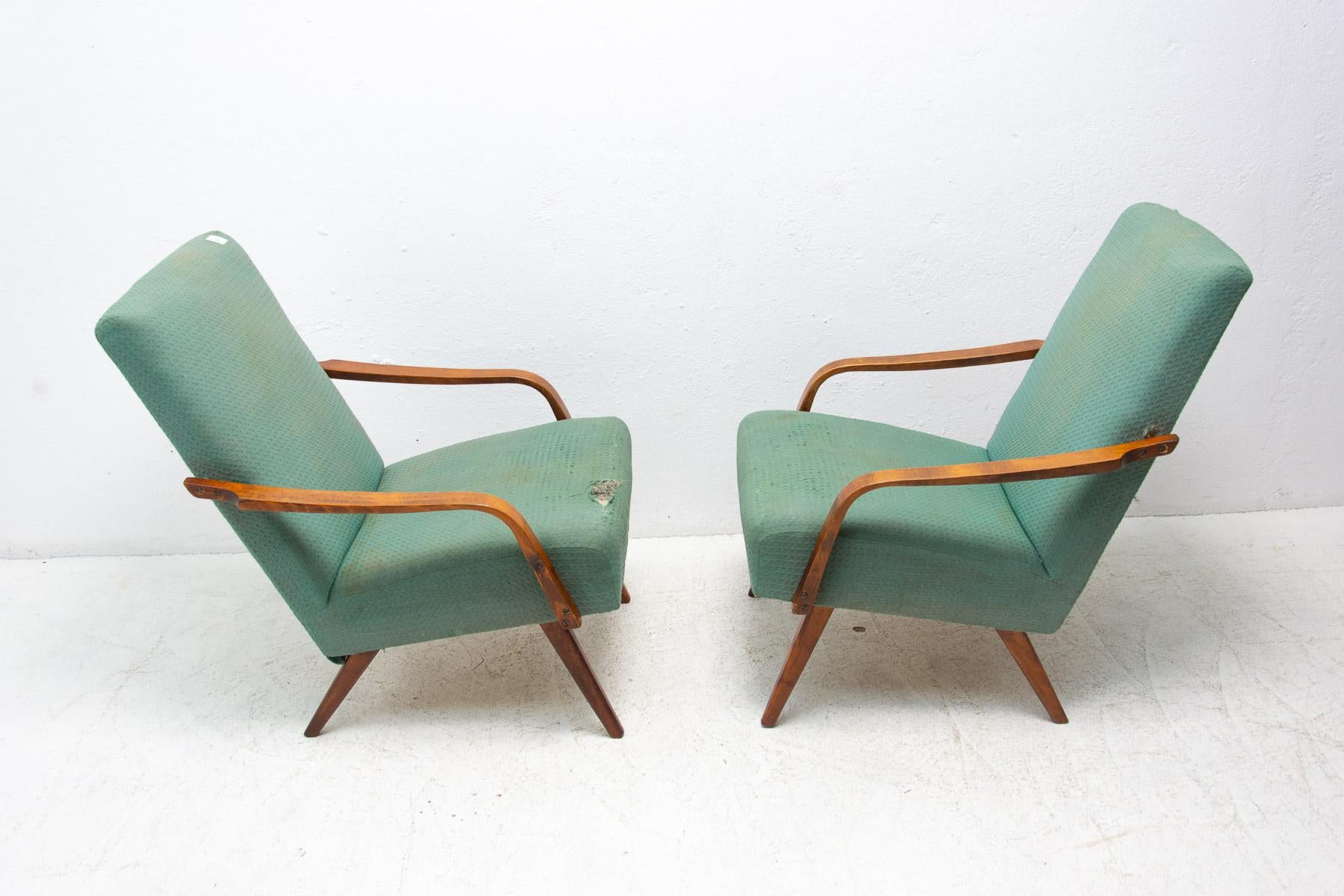 Pair of Midcentury Armchairs by Jaroslav Šmídek, 1960´s 2