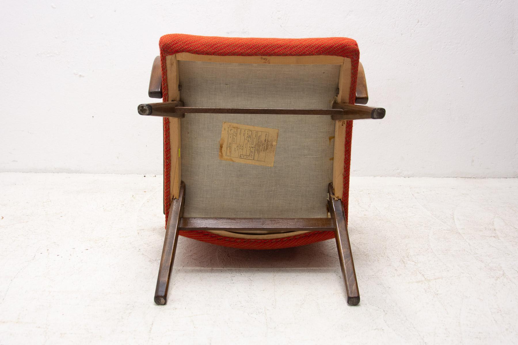 Paire de fauteuils du milieu du siècle par Jaroslav Šmídek, années 1970 en vente 10