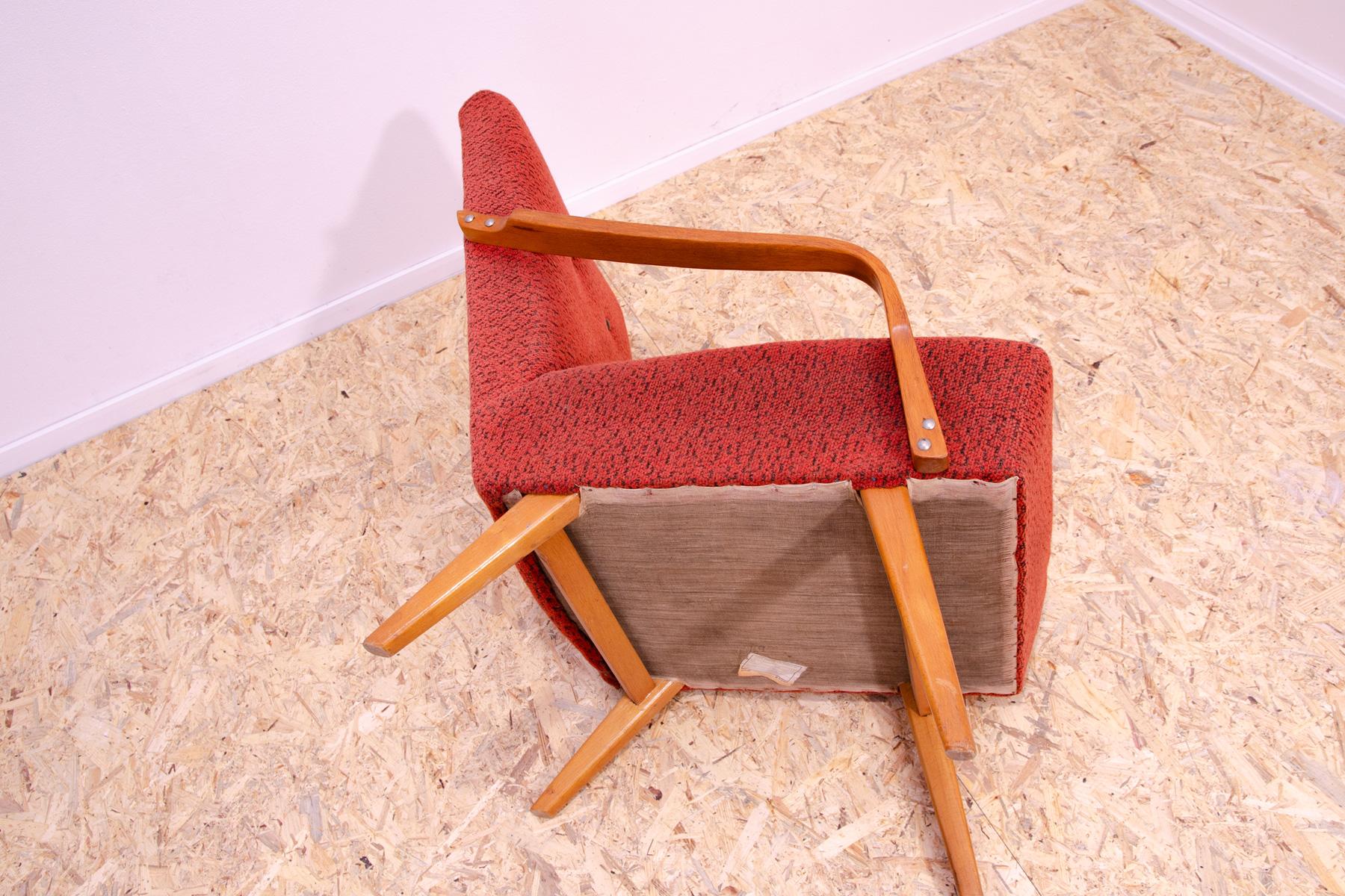 Pair of midcentury armchairs by Jaroslav Šmídek for Cesky nabytek, 1960´s For Sale 10
