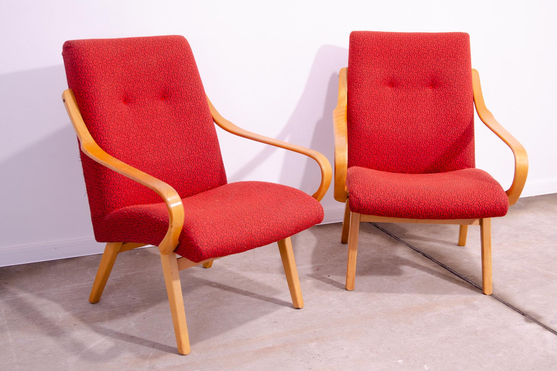 Mid-Century Modern Paire de fauteuils du milieu du siècle par Jaroslav Šmídek pour Jitona, années 1960 en vente