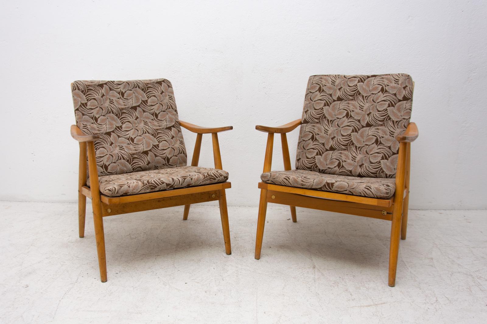 These armchairs were designed by Jaroslav Šmídek for TON company and made in the former Czechoslovakia in the 1970s. They are made of beechwood.

The chairs are stable and comfortable, the springs under the seat are firm and stable.

The chairs