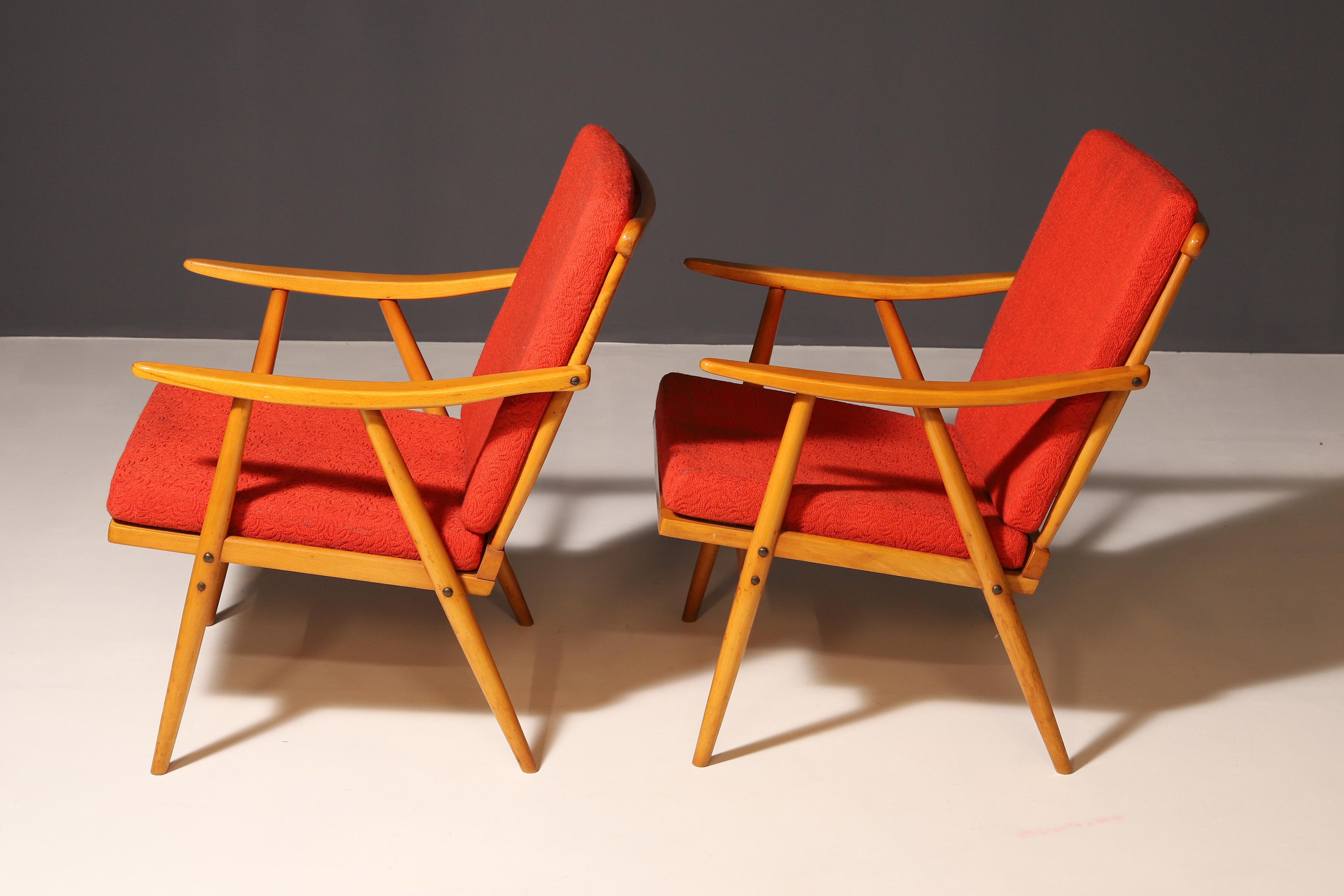 Pareja de sillones de mediados de siglo de Jaroslav Šmídek para TON, años 70 Checo en venta