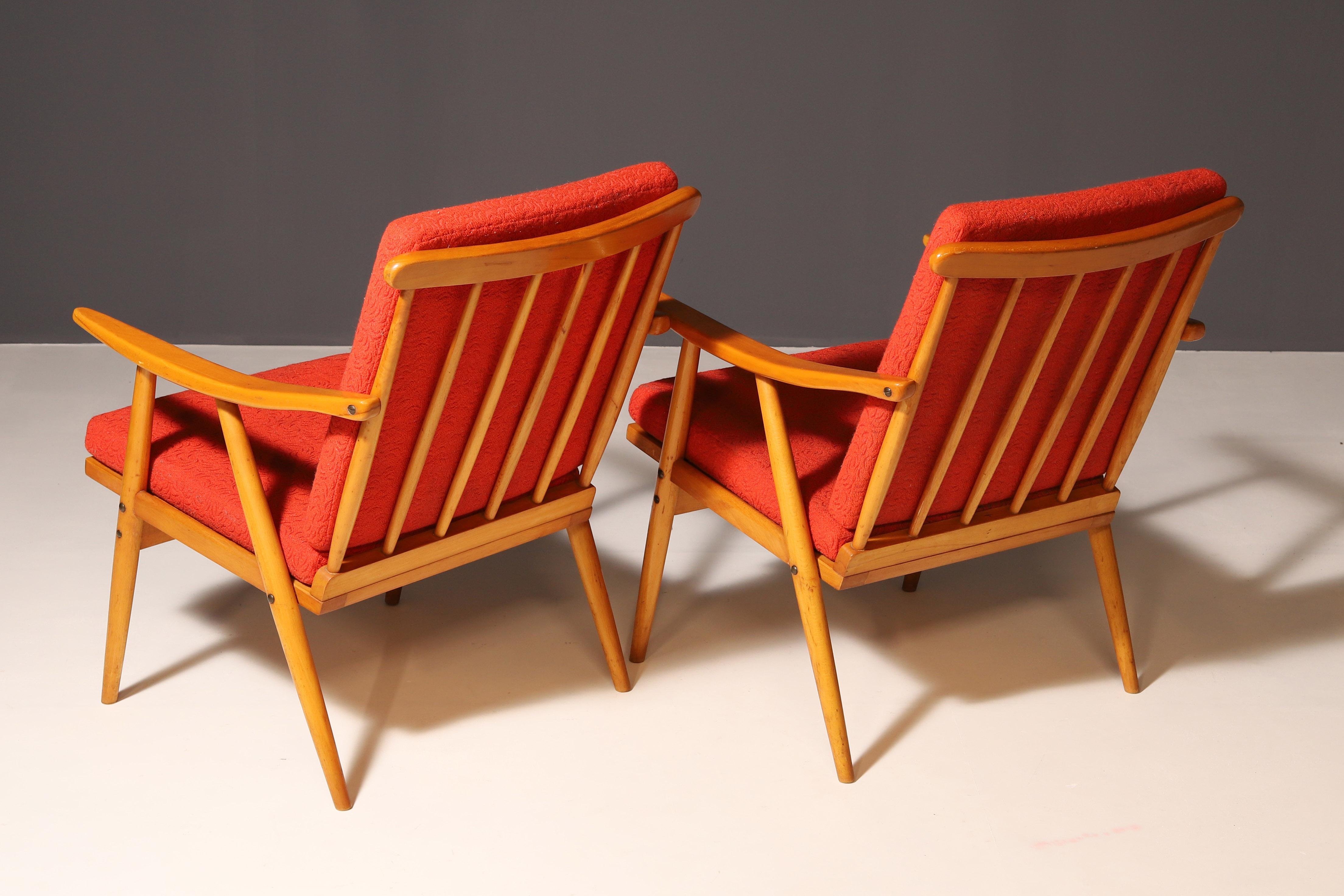 Pareja de sillones de mediados de siglo de Jaroslav Šmídek para TON, años 70 en Bueno estado para la venta en Prague 8, CZ