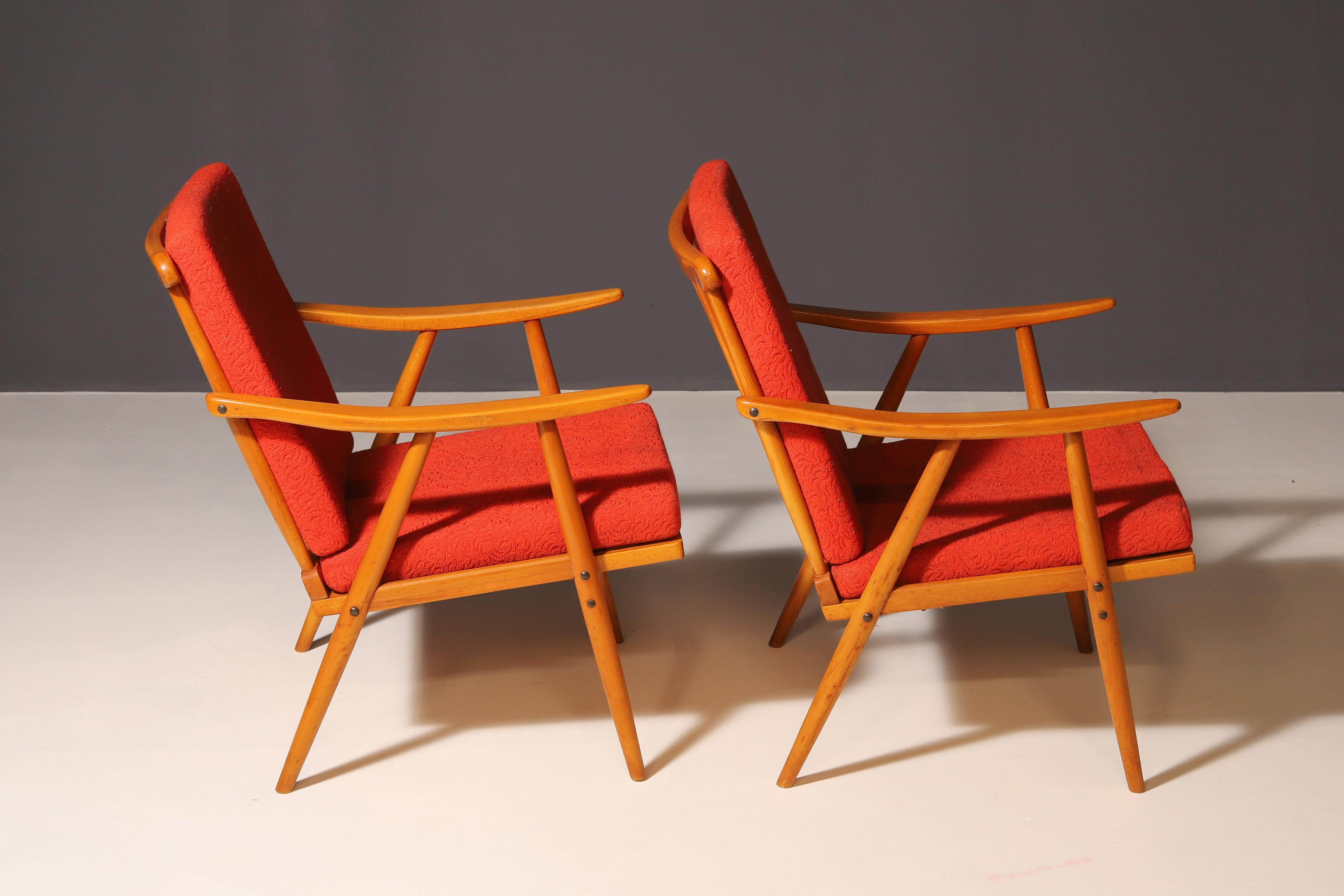 Pareja de sillones de mediados de siglo de Jaroslav Šmídek para TON, años 70 en venta 1